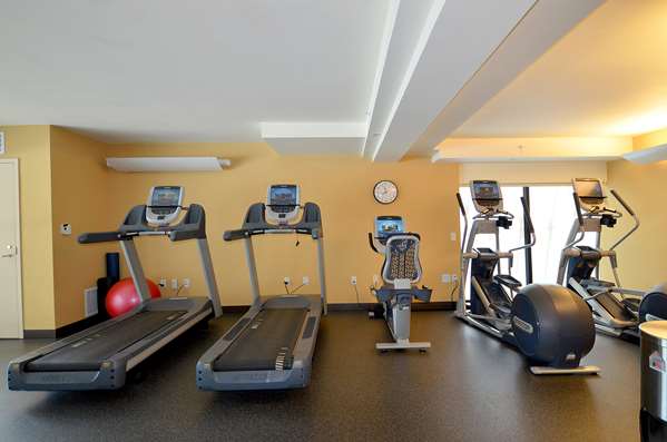 Fitness/ Exercise Room - Holulani Waikiki Hotel by Hilton Grand Vacations Honolulu