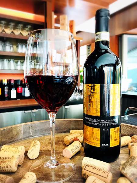 Bar - Holulani Waikiki Hotel by Hilton Grand Vacations Honolulu