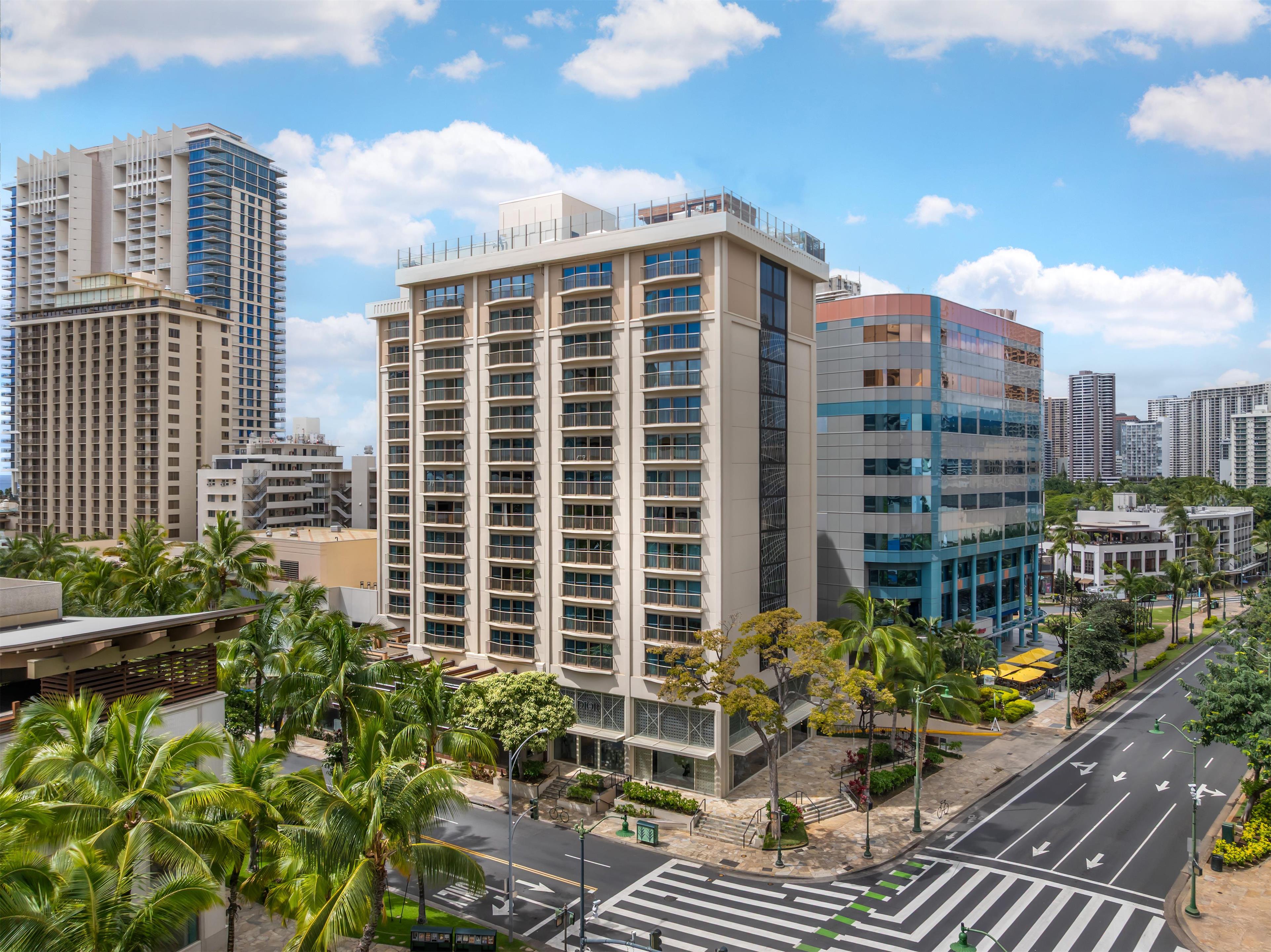 Exterior | Hilton Grand Vacations Club Hokulani Waikiki Honolulu