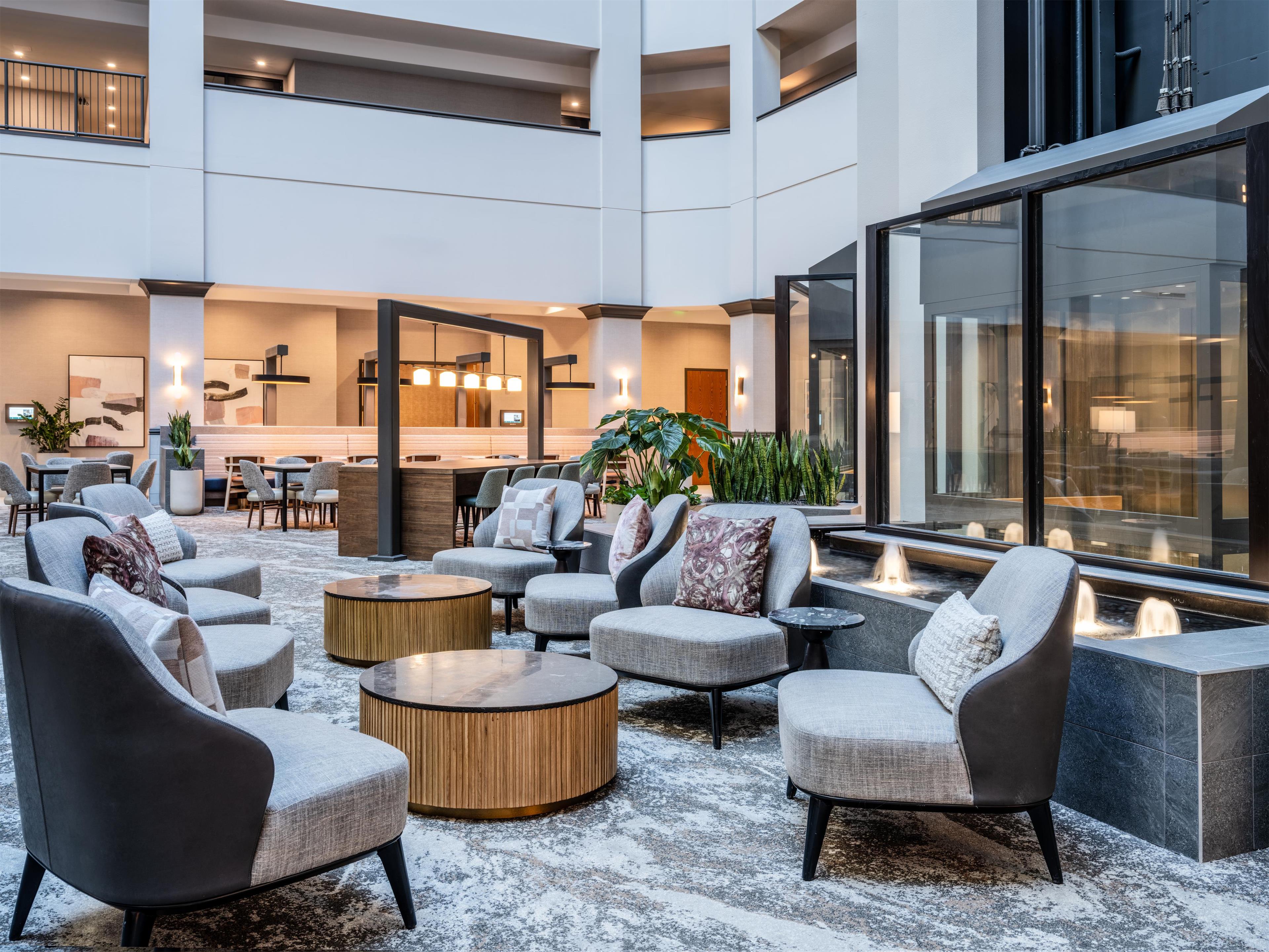 Breakfast Area | Embassy Suites by Hilton Hot Springs Hotel & Spa