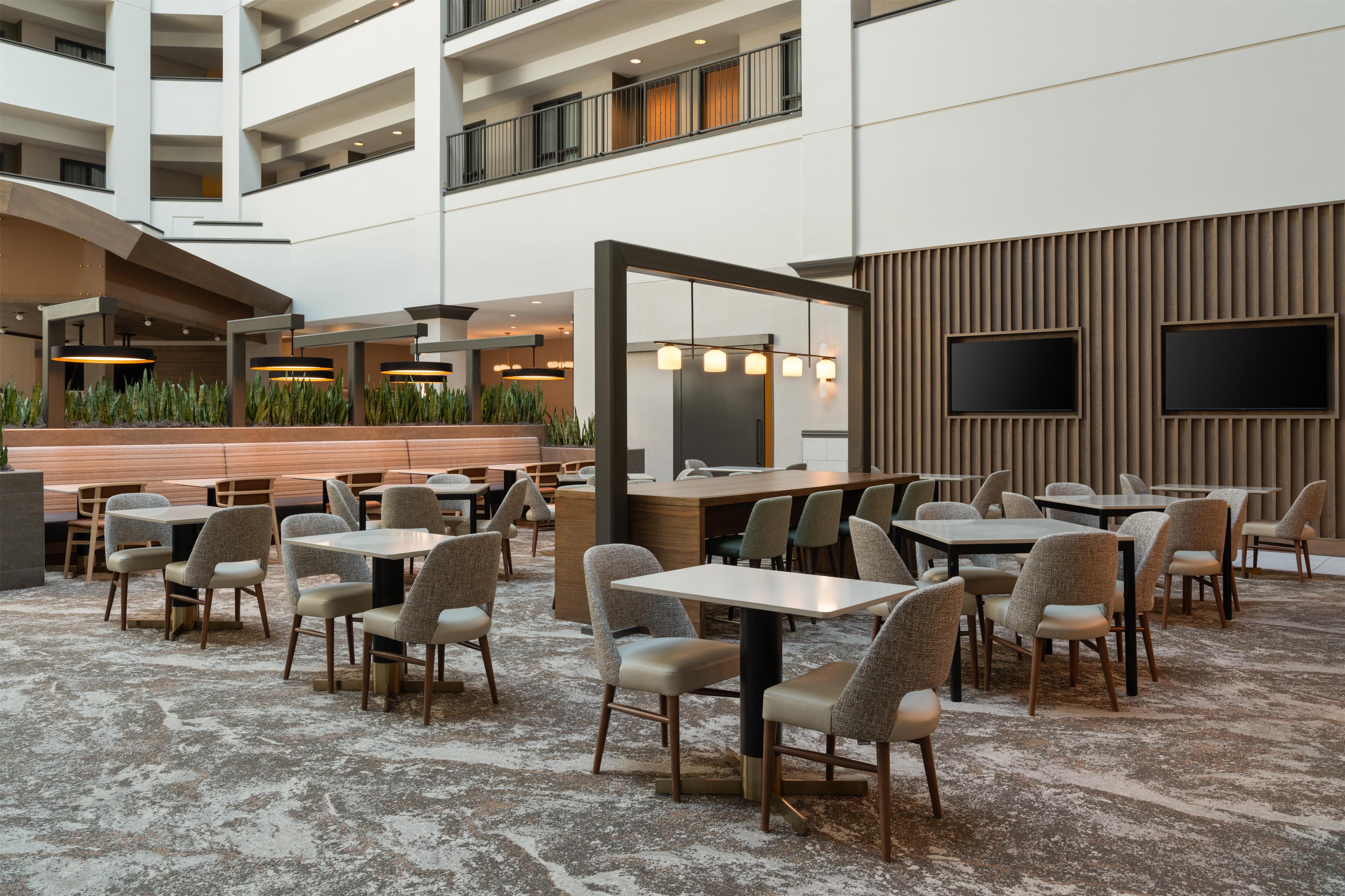 Restaurant | Embassy Suites by Hilton Hot Springs Hotel & Spa
