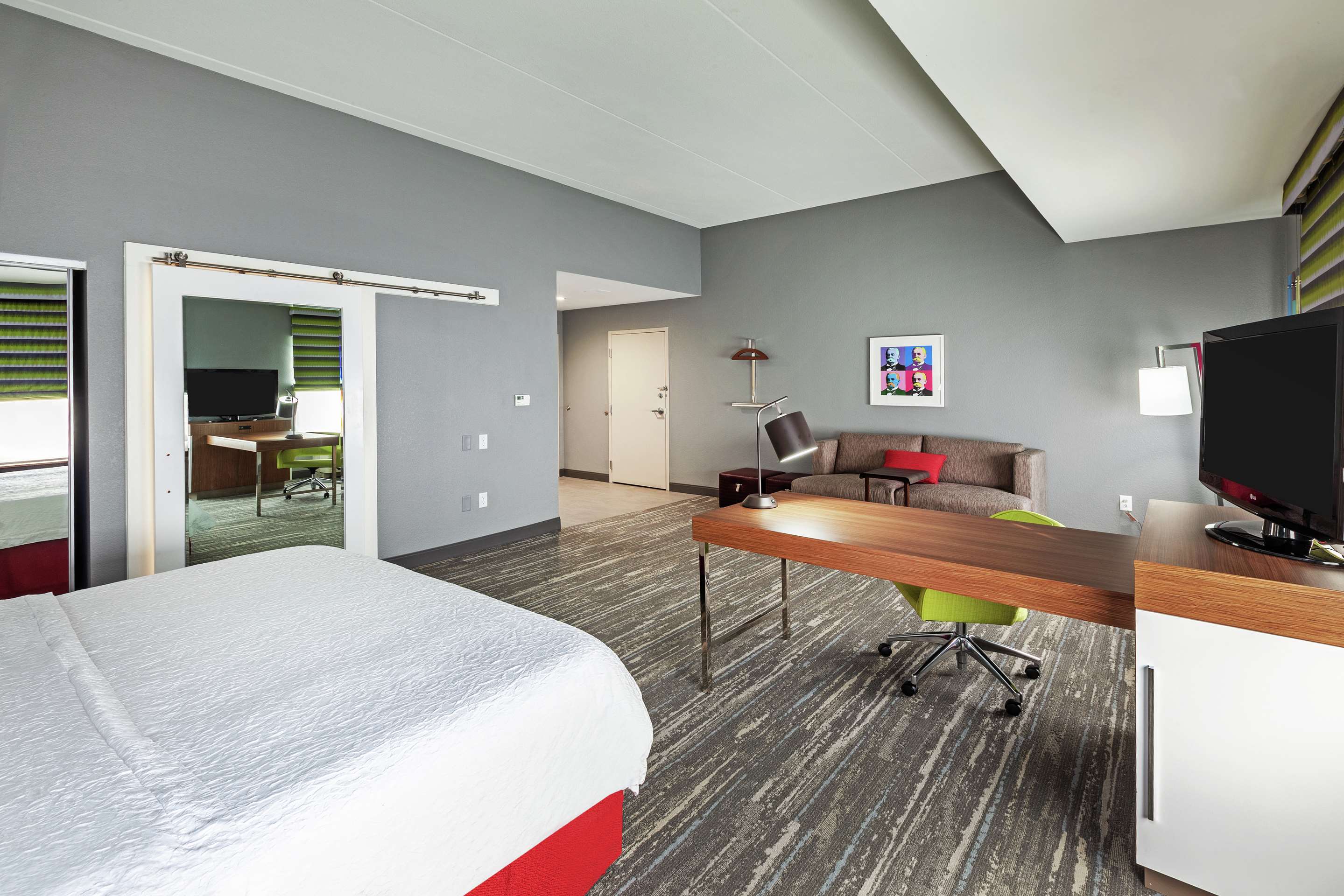 Guest room