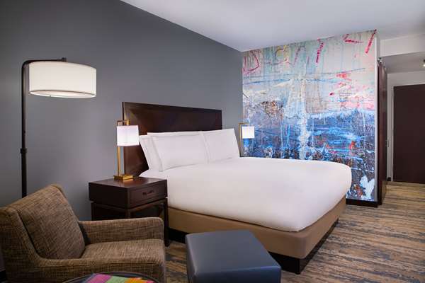  - Hilton Hotel Americas Houston - I-69, Exits 130 & 131