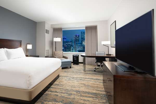  - Hilton Hotel Americas Houston - I-69, Exits 130 & 131