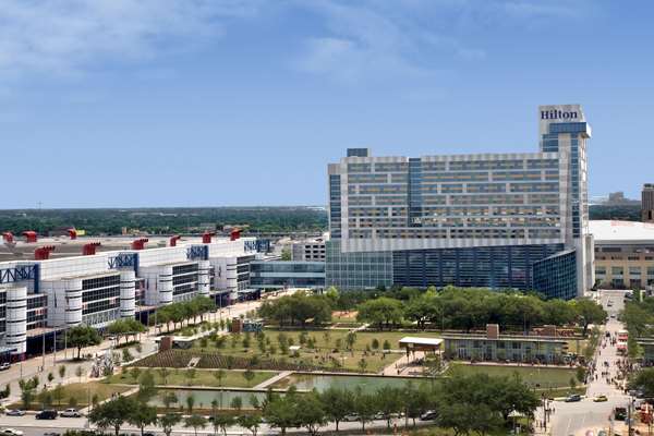 Exterior view - Hilton Hotel Americas Houston - I-69, Exits 130 & 131