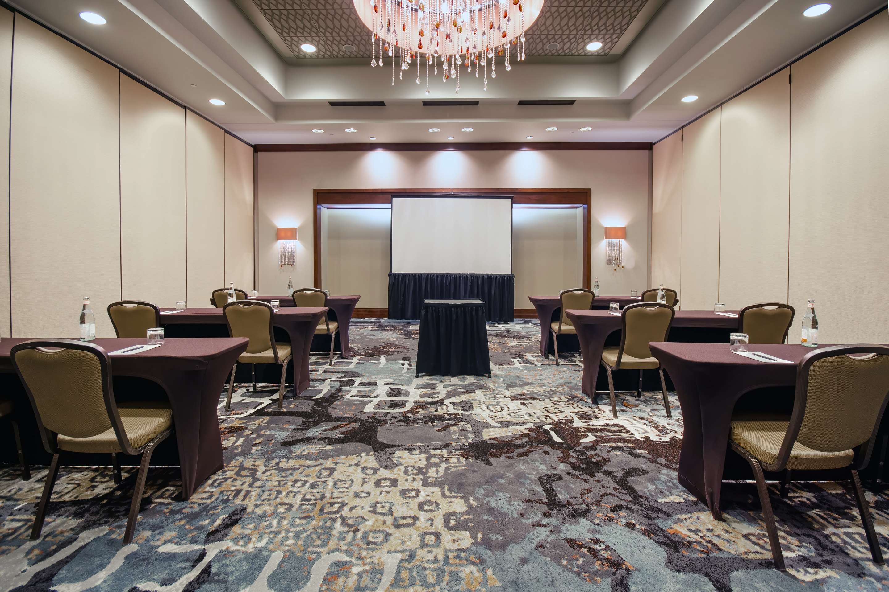 Meeting Room | Embassy Suites Houston Downtown