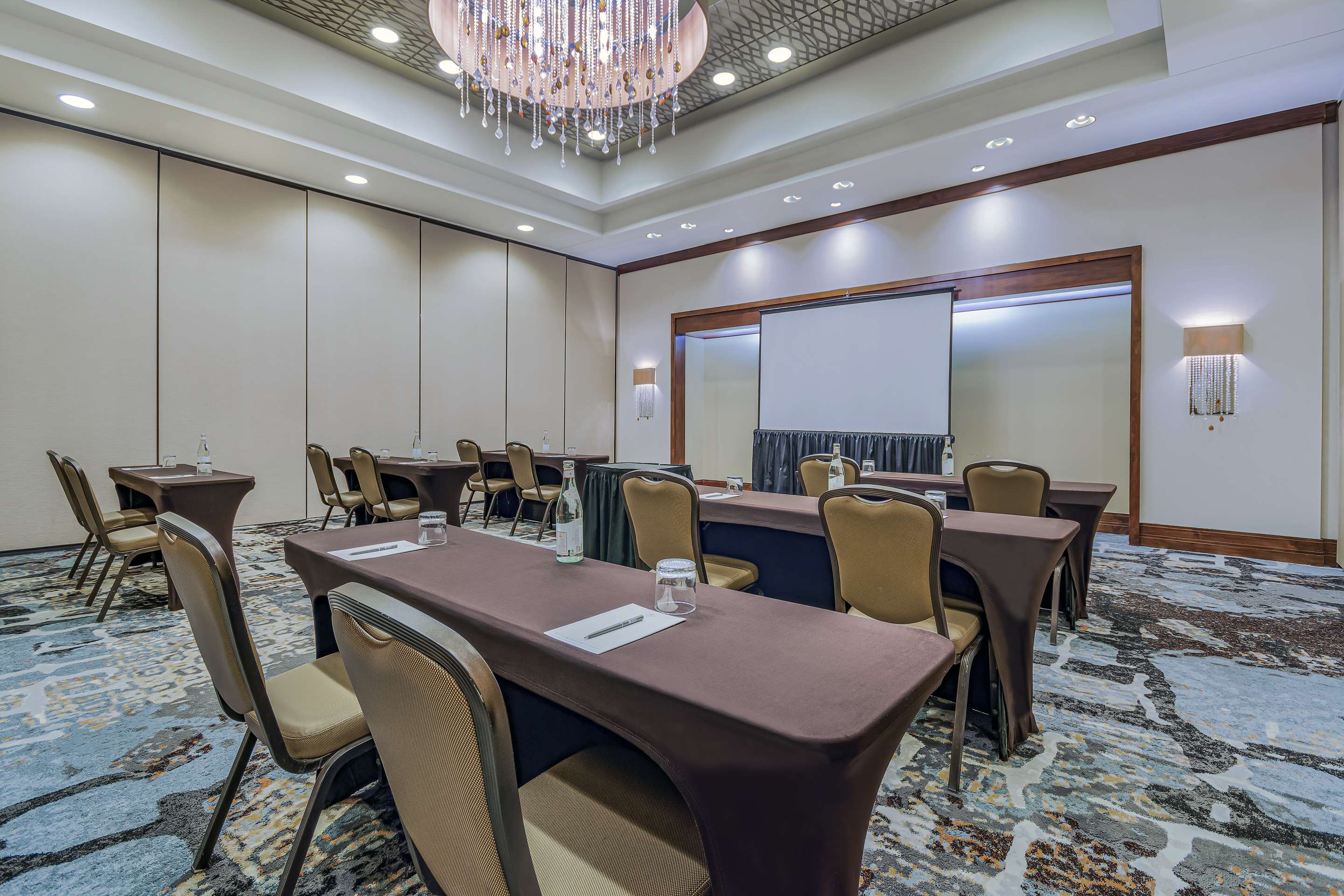 Meeting Room | Embassy Suites Houston Downtown