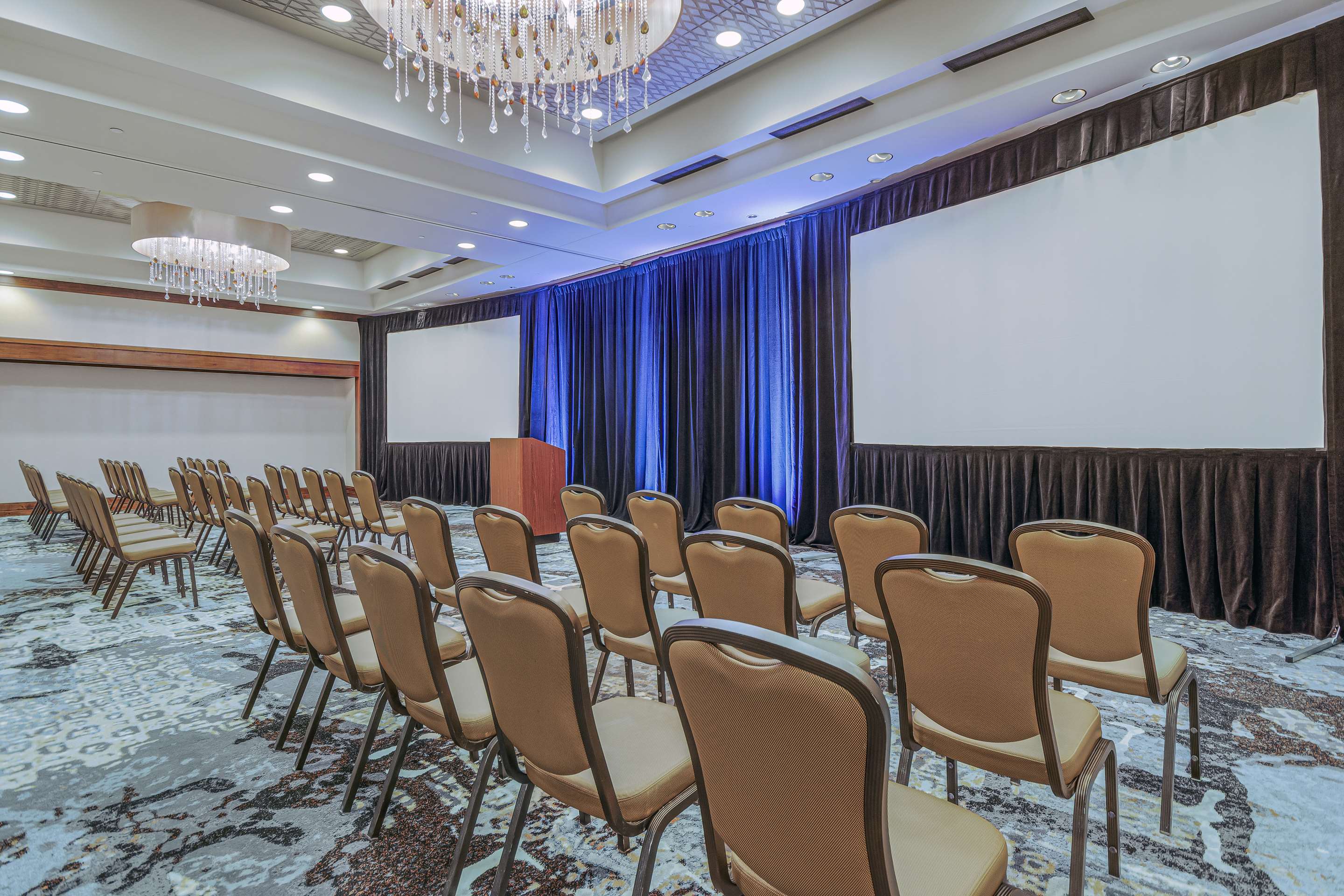 Meeting Room | Embassy Suites Houston Downtown