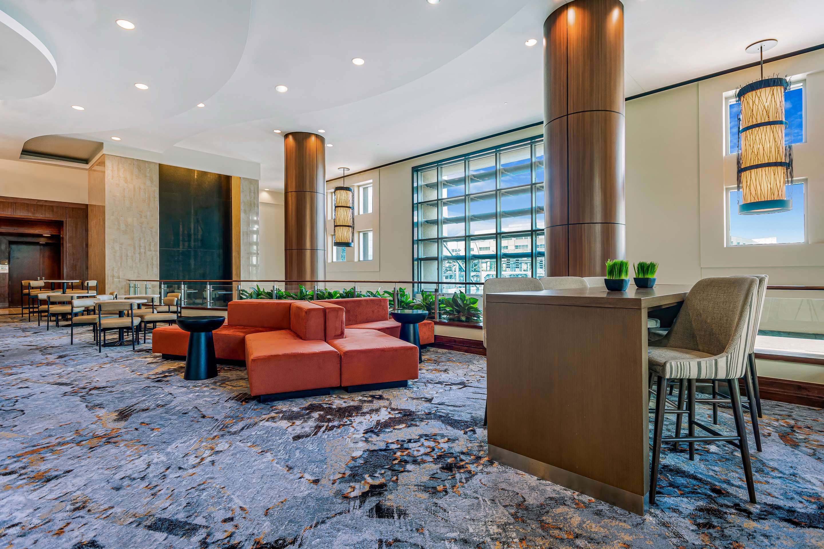 Lobby | Embassy Suites Houston Downtown