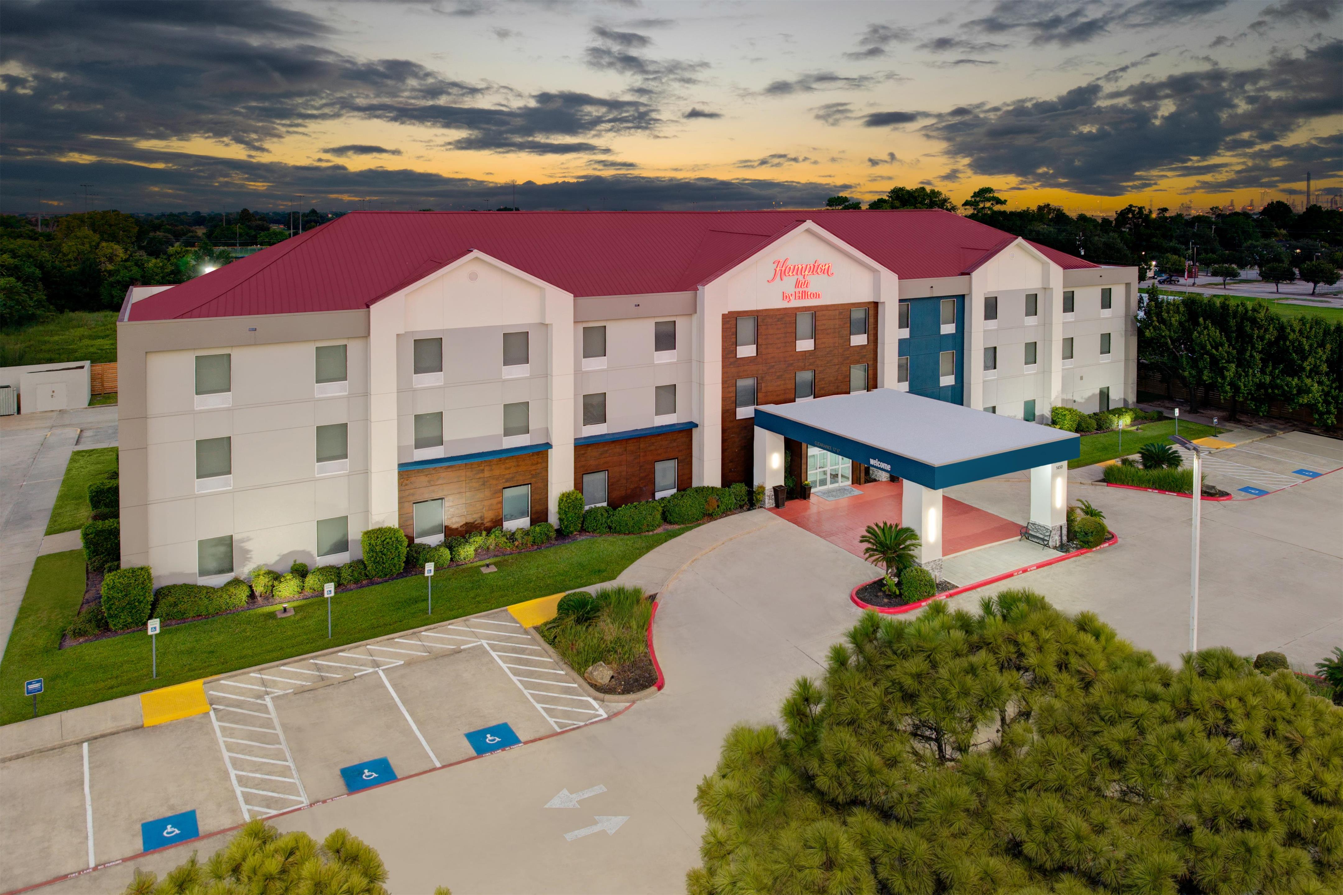 Exterior | Hampton Inn Houston Deer Park Ship Area