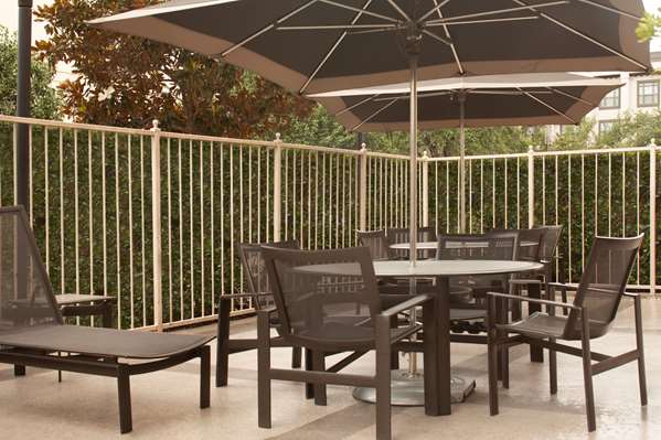 Pool - Embassy Suites Galleria Houston