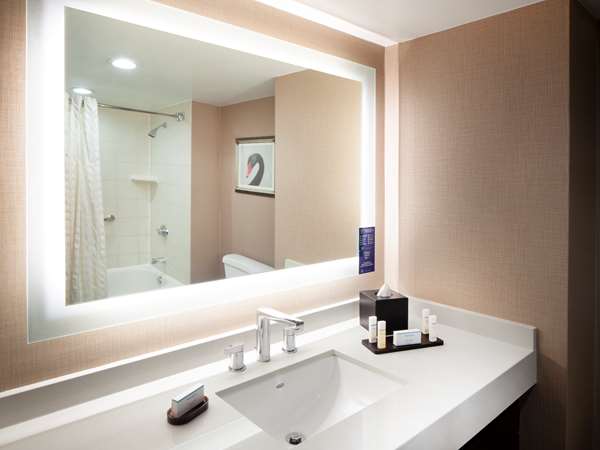  - Embassy Suites Galleria Houston