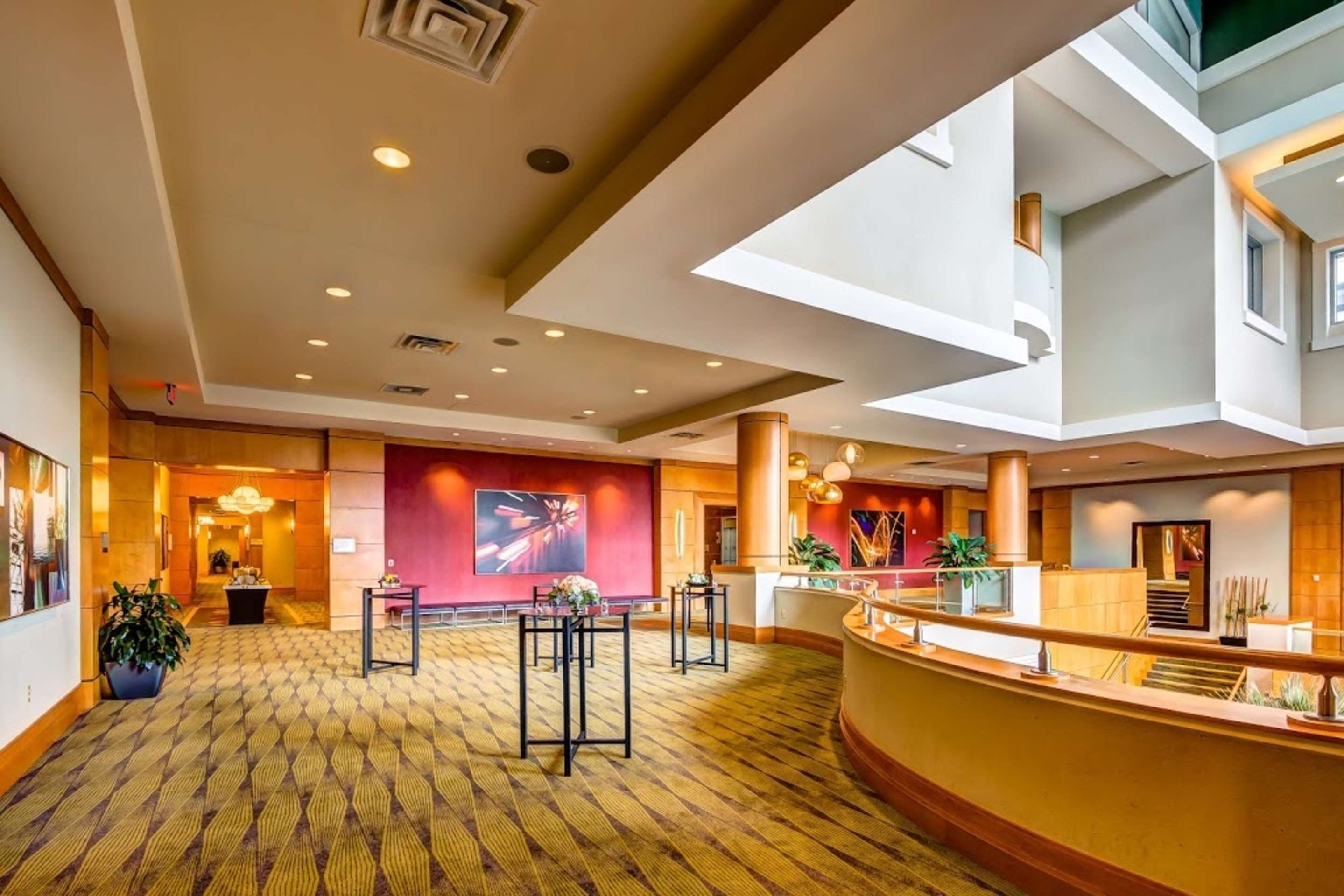 Lobby | Embassy Suites by Hilton Houston Energy Corridor