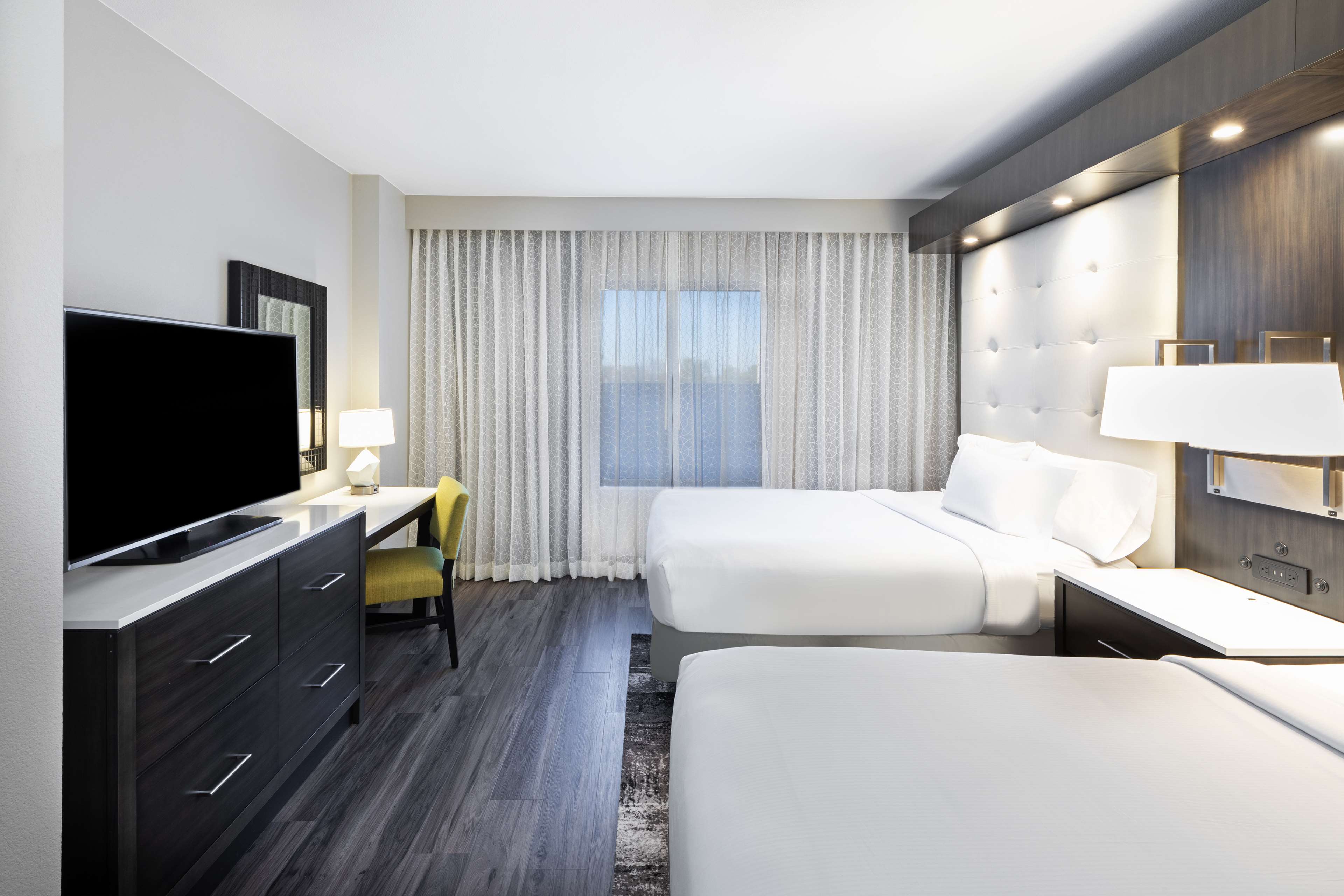 Embassy Suites Houston-Energy Corridor Room Type - 2QN BED PREMIUM STE NOSMOK