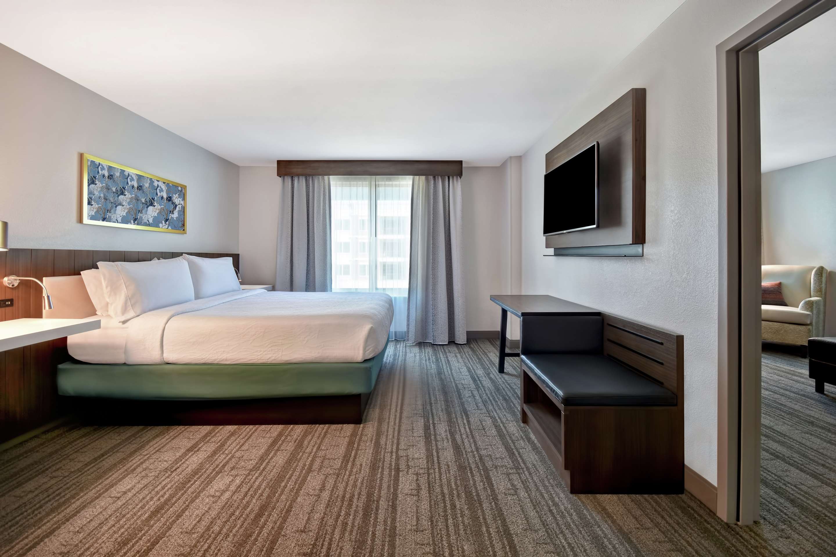Guest room