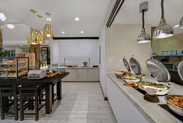 Amenities - Hilton Garden Inn Houston