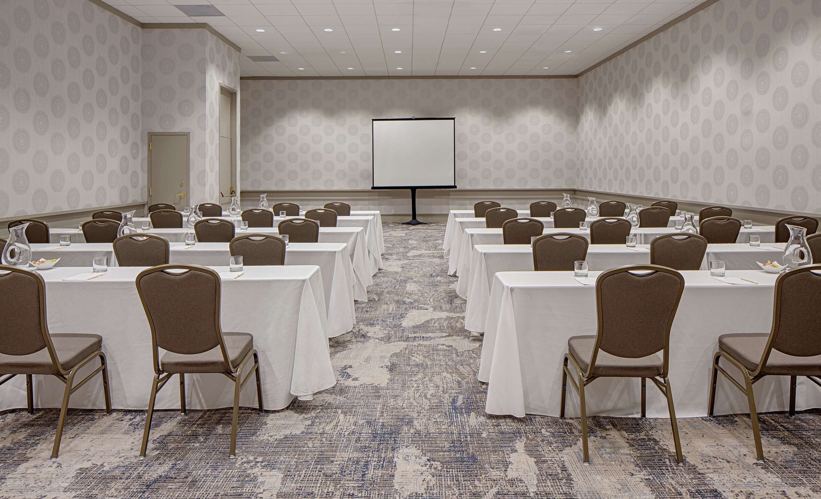 Meeting Room | DoubleTree by Hilton Hotel Houston - Greenway Plaza