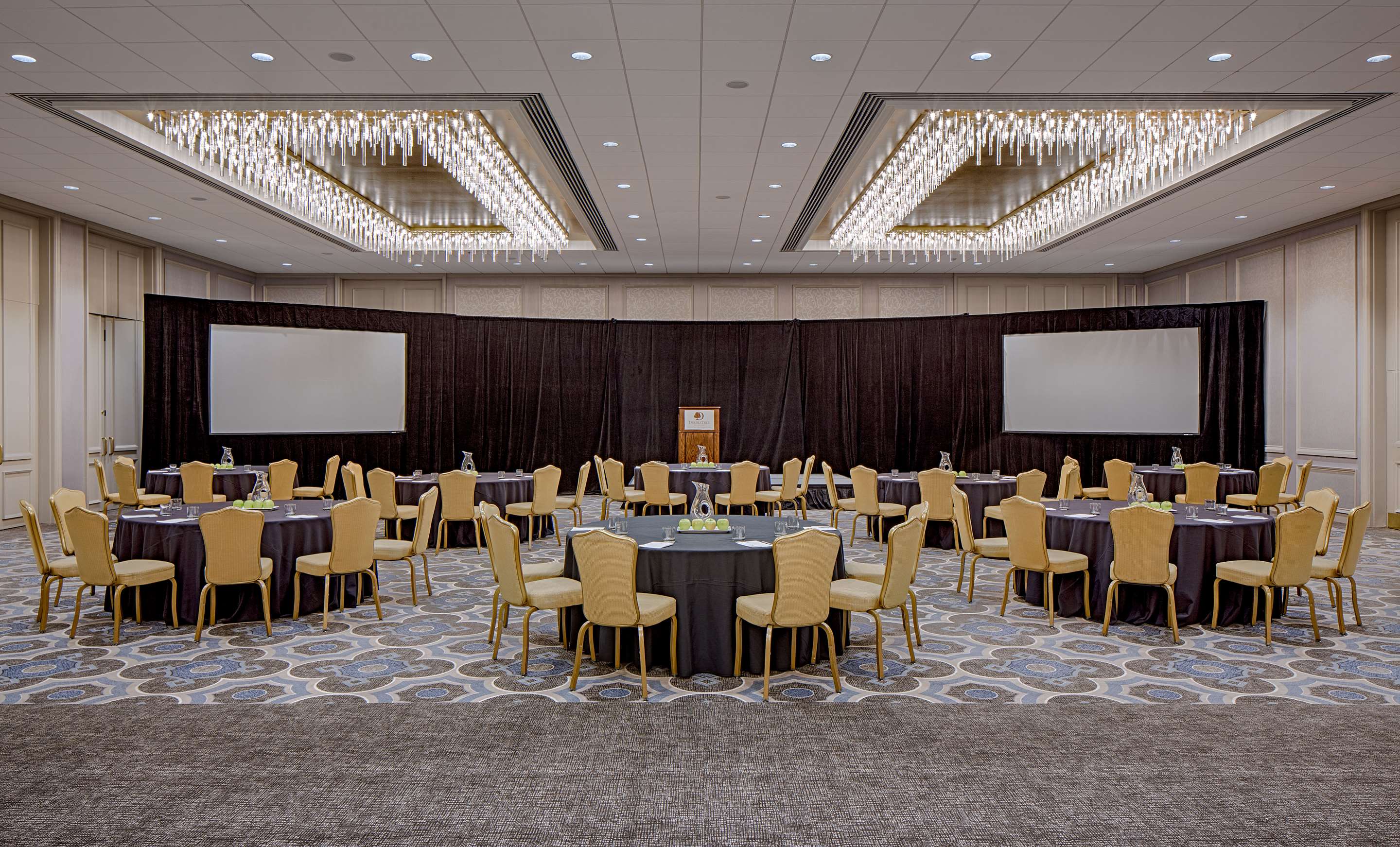 Meeting Room | DoubleTree by Hilton Hotel Houston - Greenway Plaza