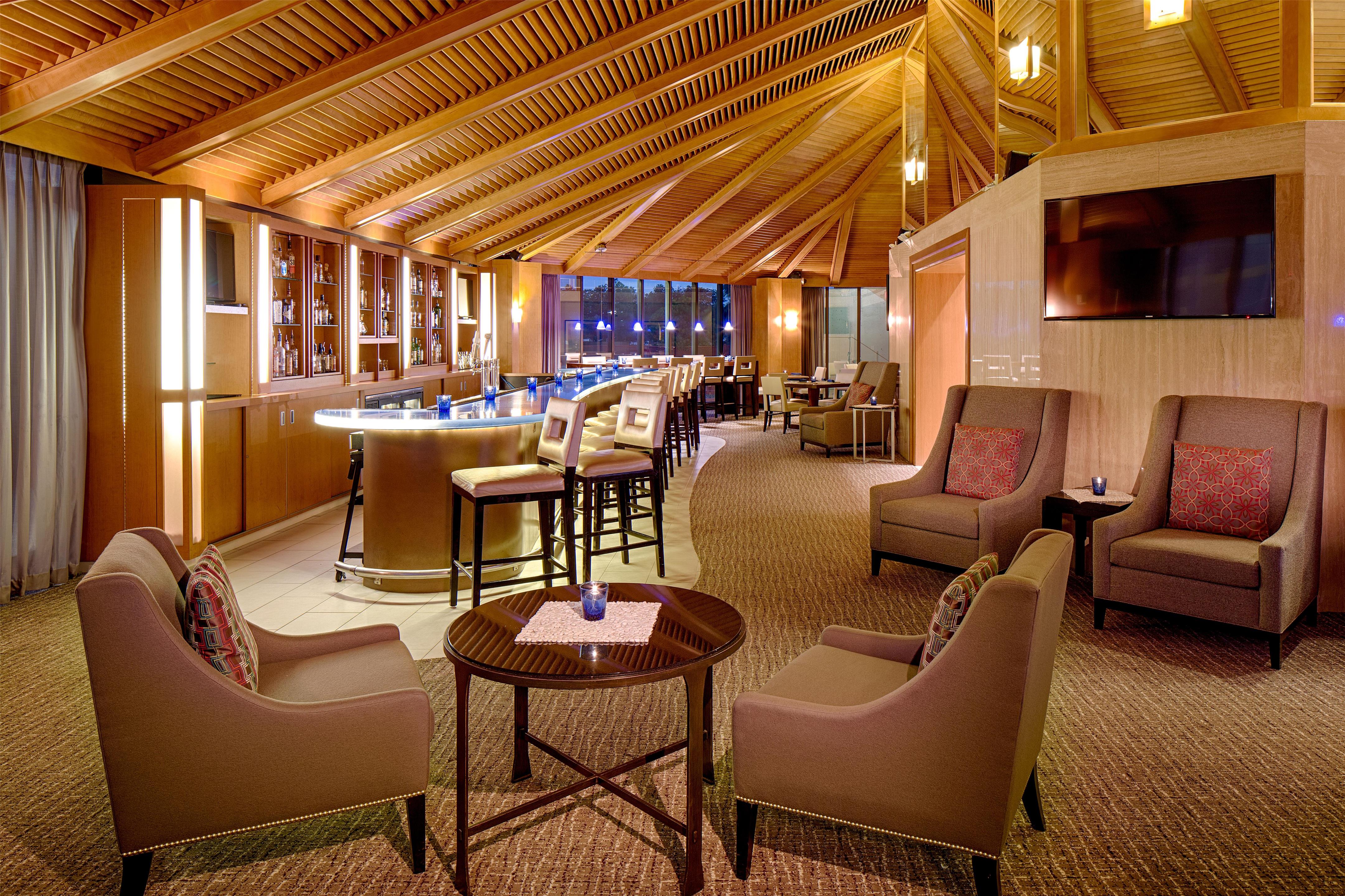BarLounge | DoubleTree by Hilton Hotel Houston - Greenway Plaza