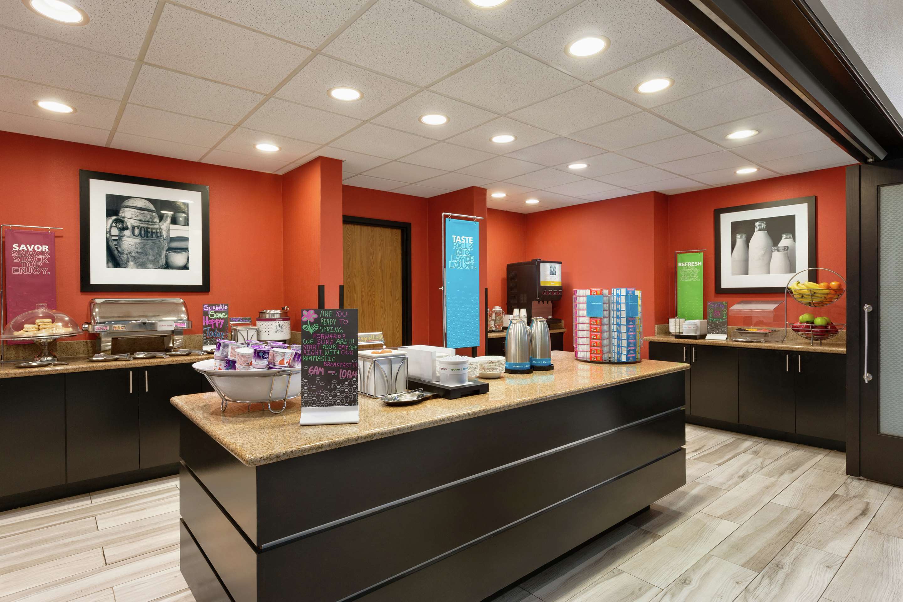 Restaurant | Hampton Inn & Suites Houston/Clear Lake-Nasa Area