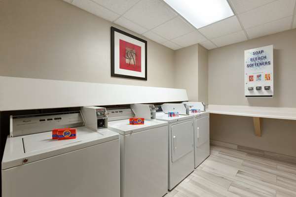  - Hampton Inn & Suites Clear Lake - I-45, Exit 26