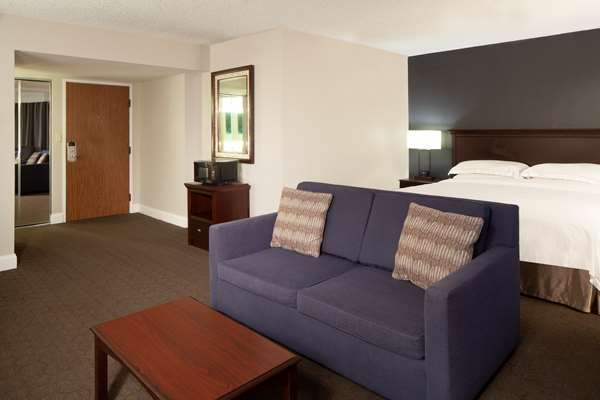  - Hilton Hotel NASA Space Center Clear Lake