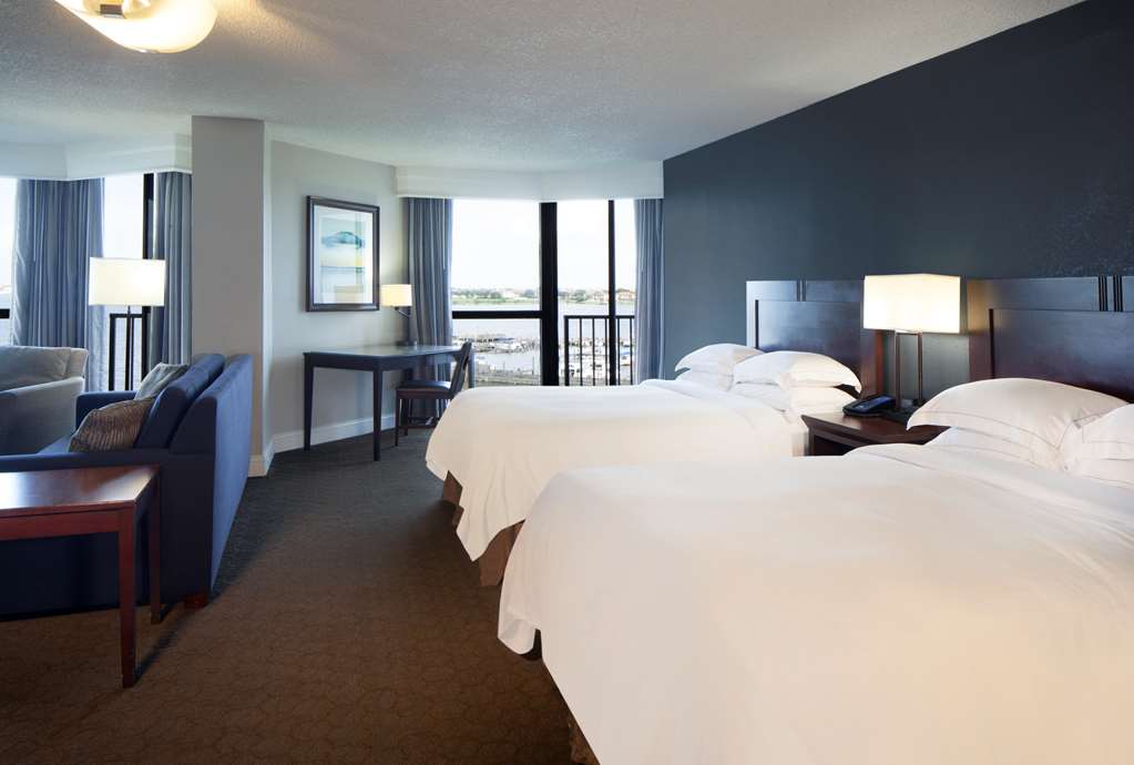 HILTON HOUSTON NASA CLEAR LAKE - Tap to explore photos