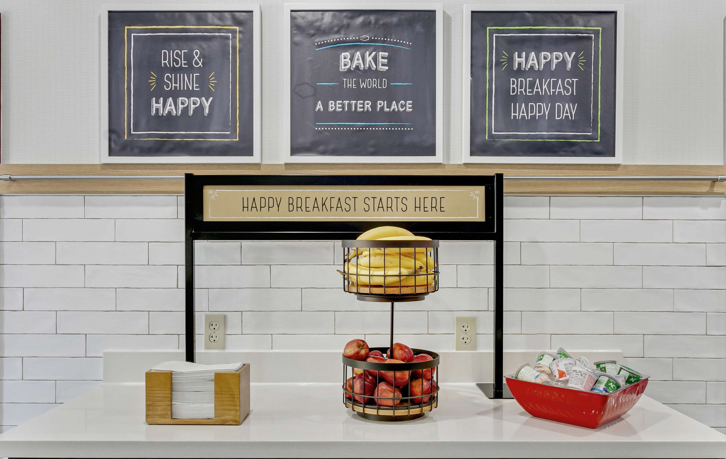 Breakfast Area | Hampton Inn Houston-Pearland