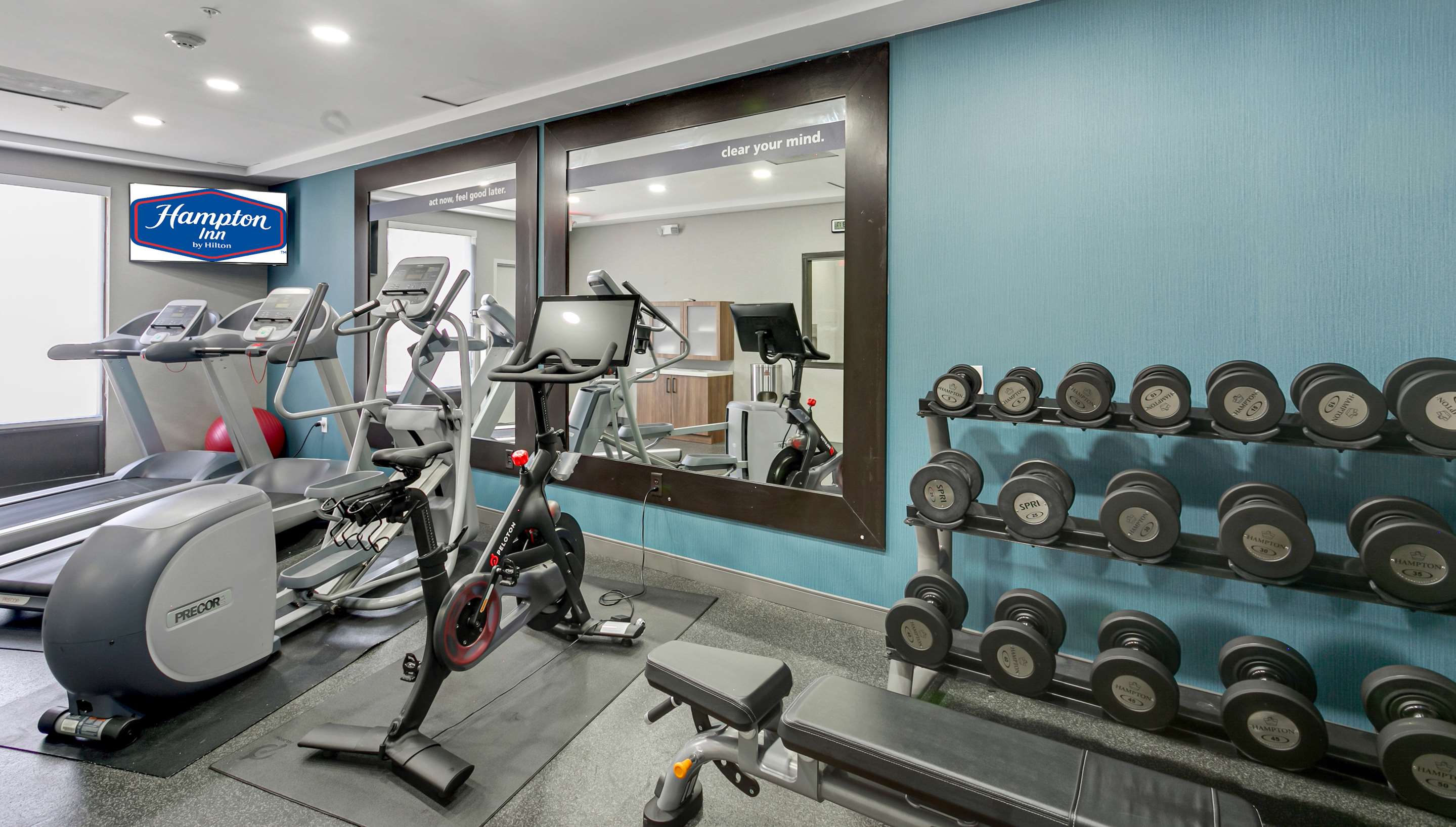Health club fitness center gym | Hampton Inn Houston-Pearland