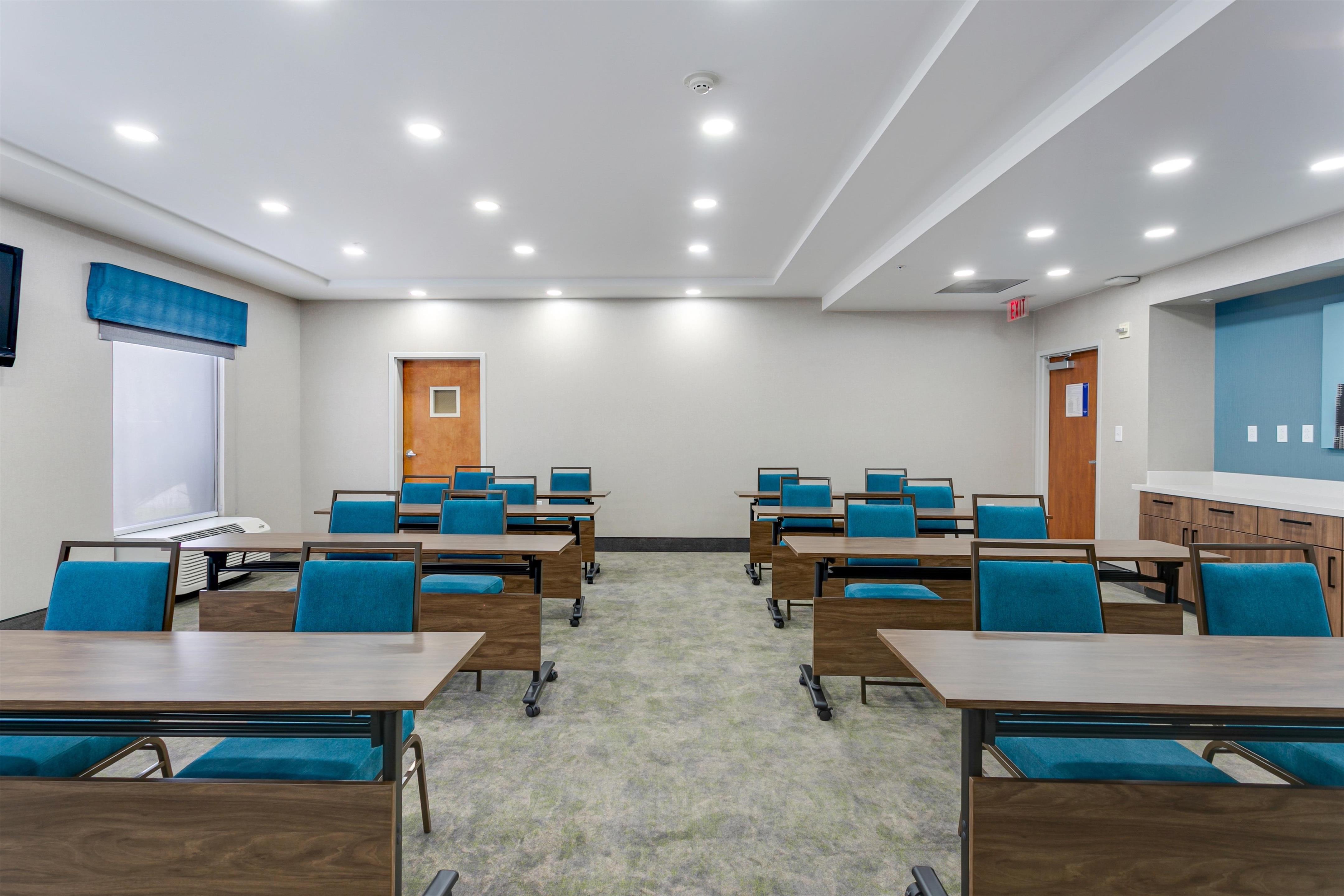 Meeting Room | Hampton Inn Houston-Pearland