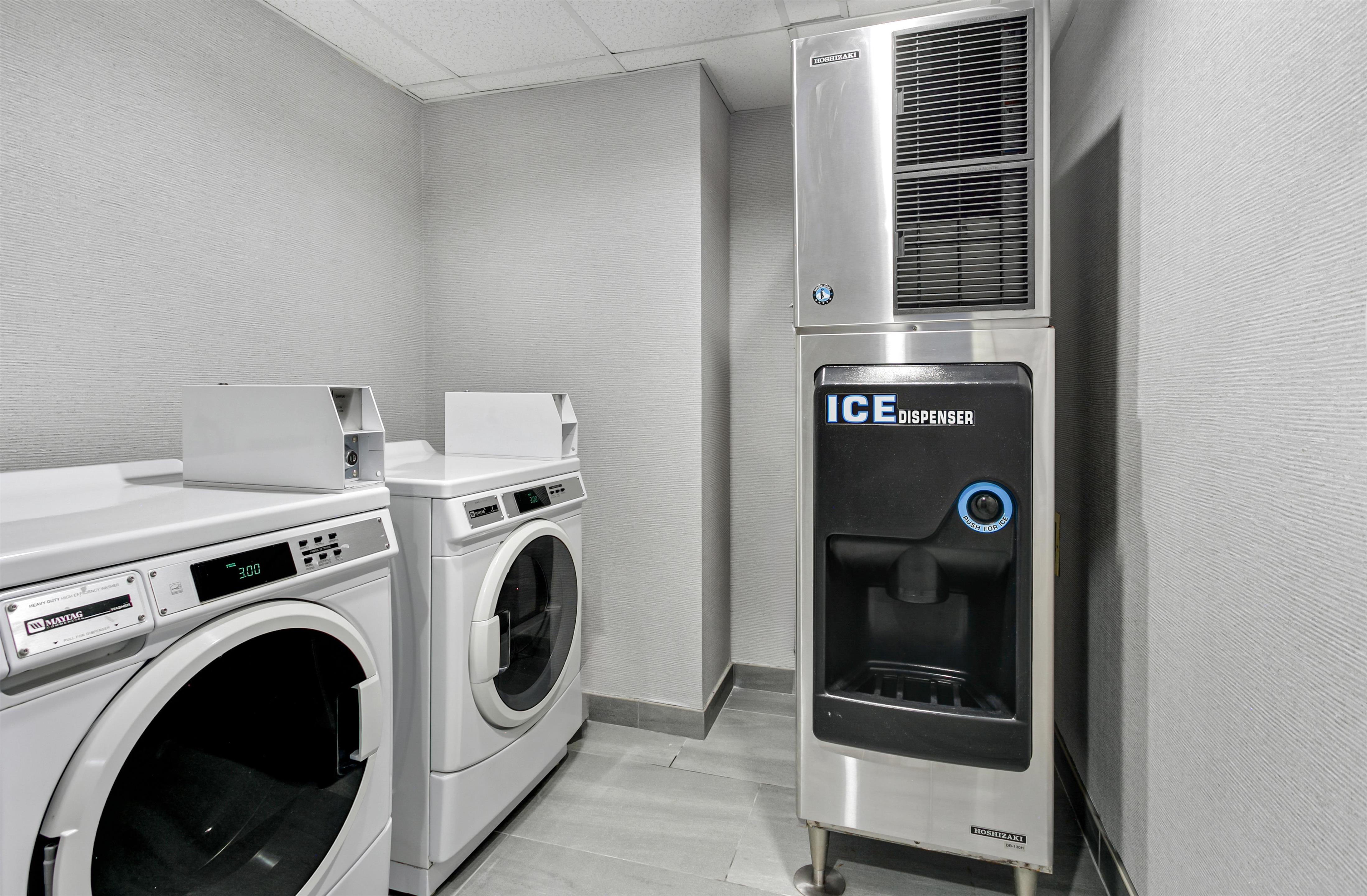 Laundry | Hampton Inn Houston-Pearland