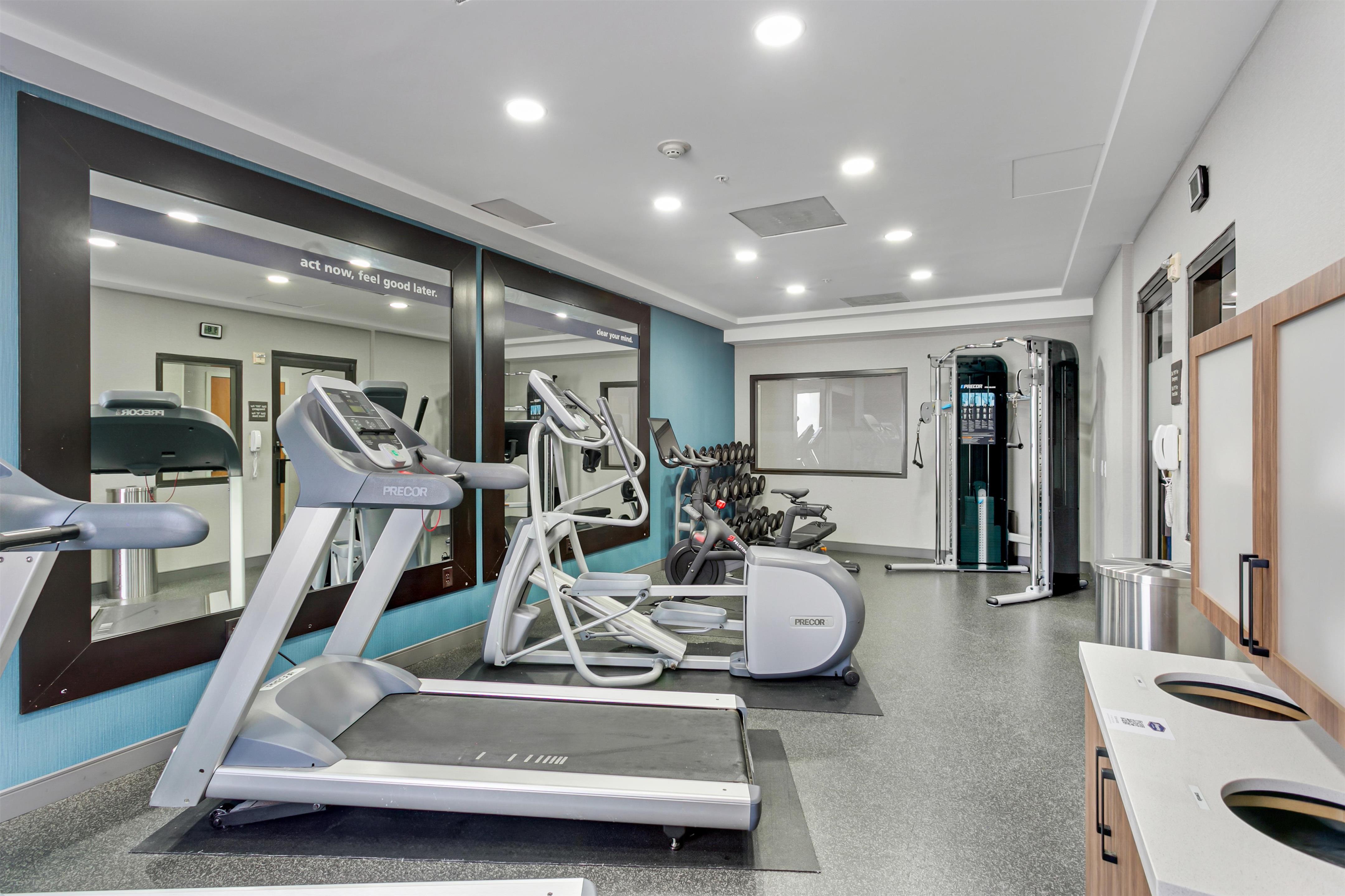 Health club fitness center gym | Hampton Inn Houston-Pearland