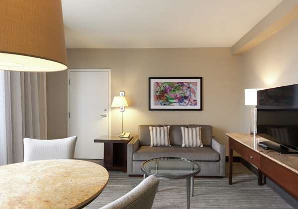  - DoubleTree Suites by Hilton Hotel Galleria Houston