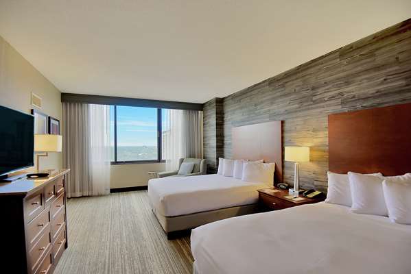  - DoubleTree Suites by Hilton Hotel Galleria Houston