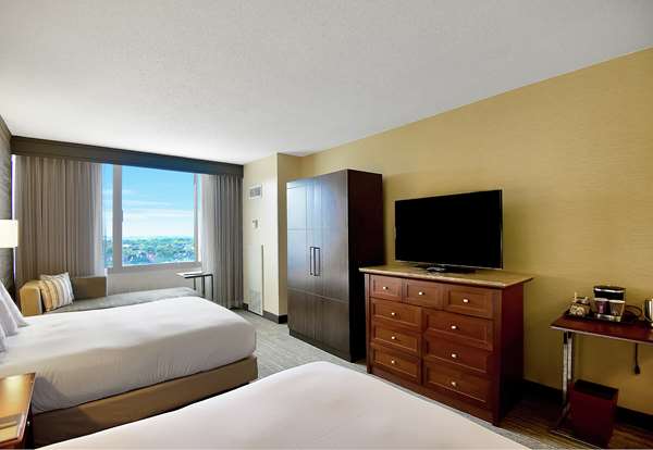  - DoubleTree Suites by Hilton Hotel Galleria Houston