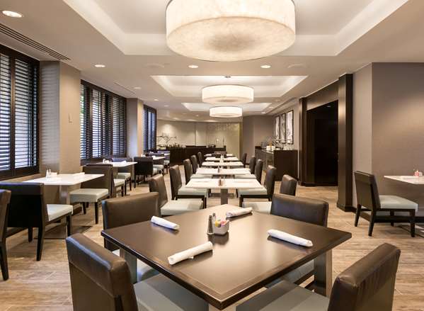 Restaurant - DoubleTree Suites by Hilton Hotel Galleria Houston
