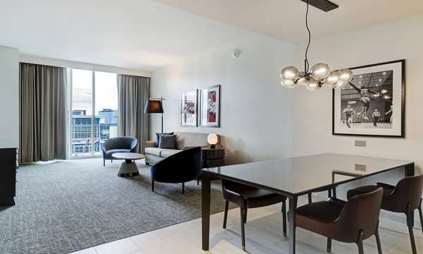  - Hilton University of Houston Hotel - I-45, Exits 44A & 44B