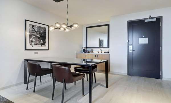  - Hilton University of Houston Hotel - I-45, Exits 44A & 44B