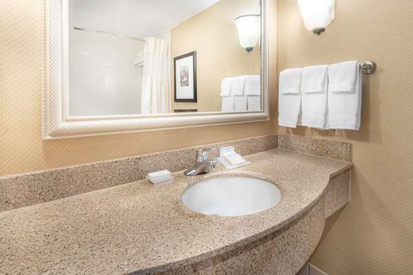  - Hilton Garden Inn The Woodlands