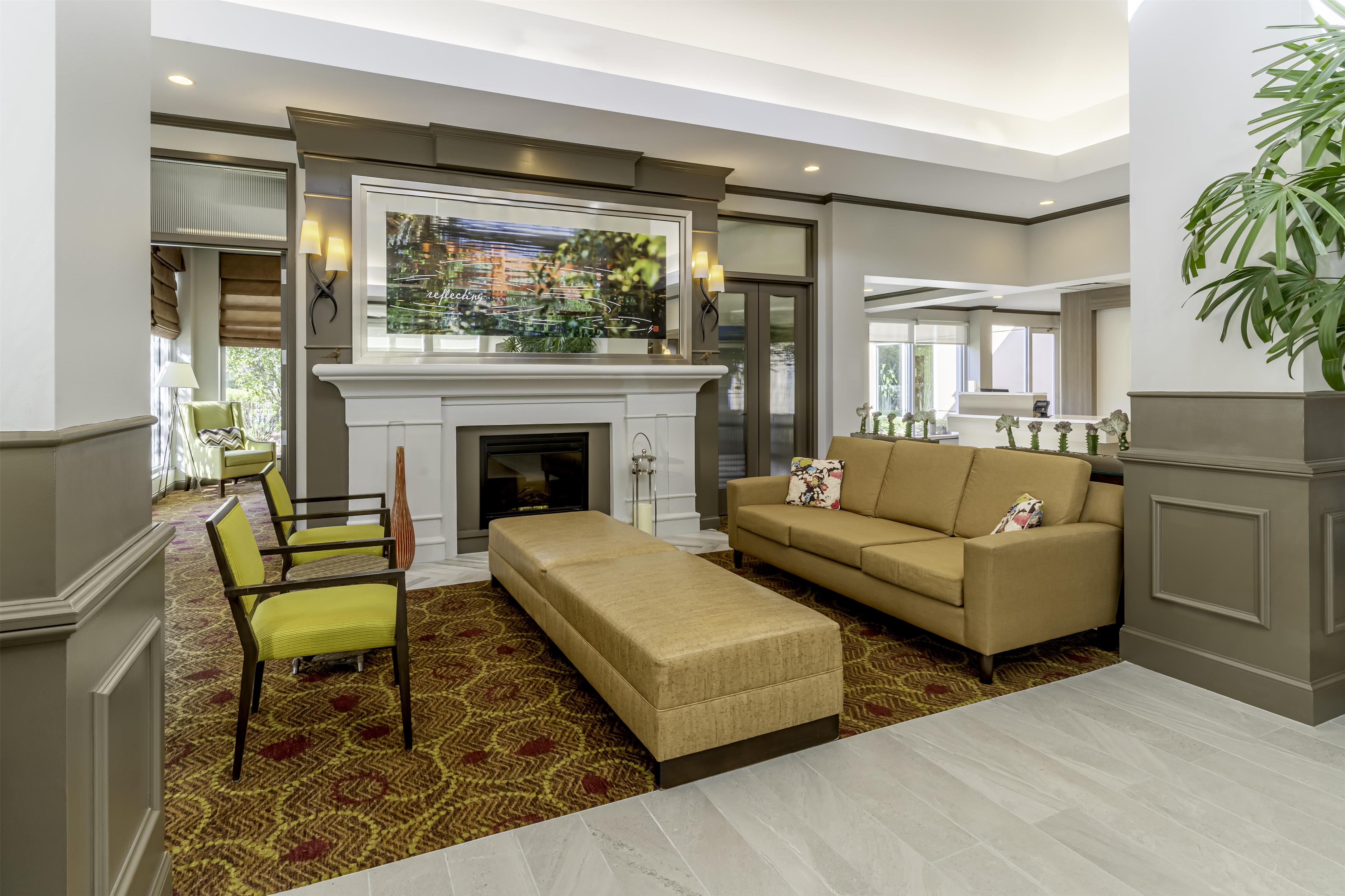 Lobby | Hilton Garden Inn Houston/The Woodlands