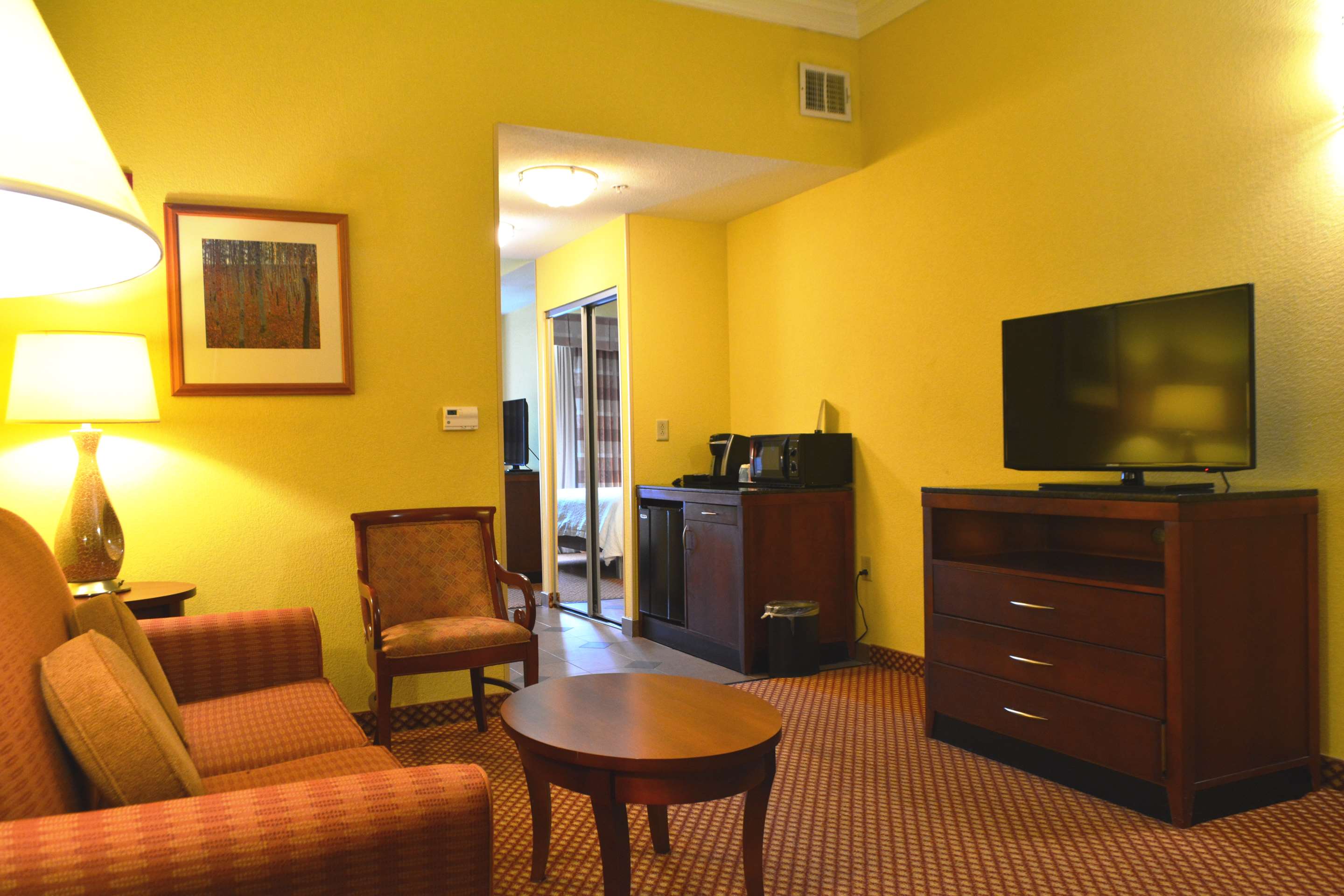 Guest room
