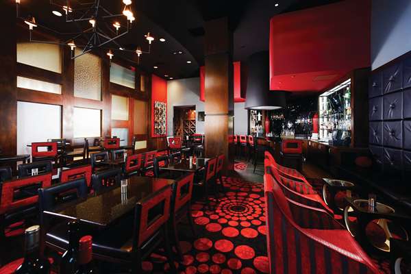 Bar - Hilton Promenade at Branson Landing Hotel