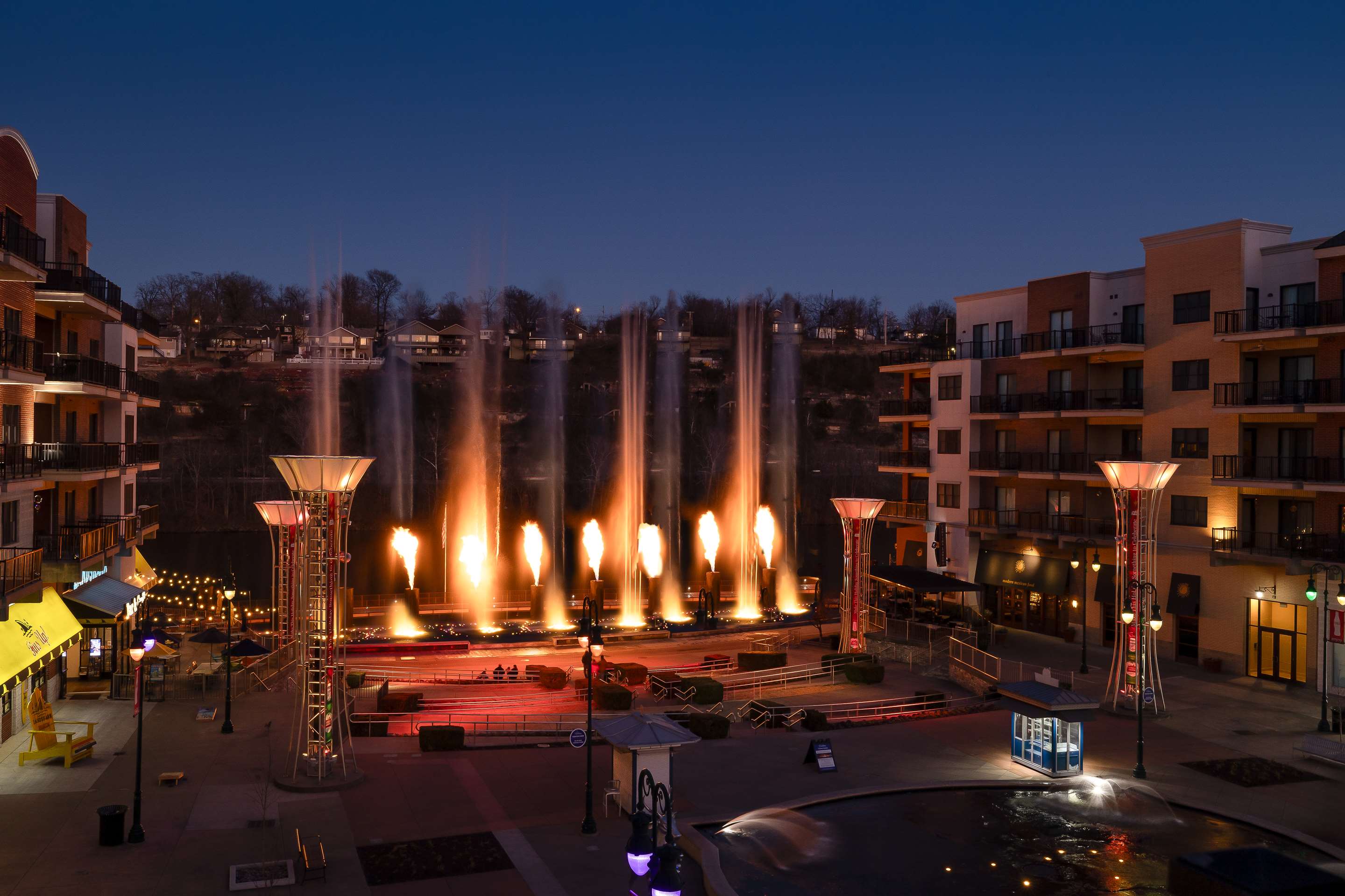 Exterior | Hilton Promenade at Branson Landing