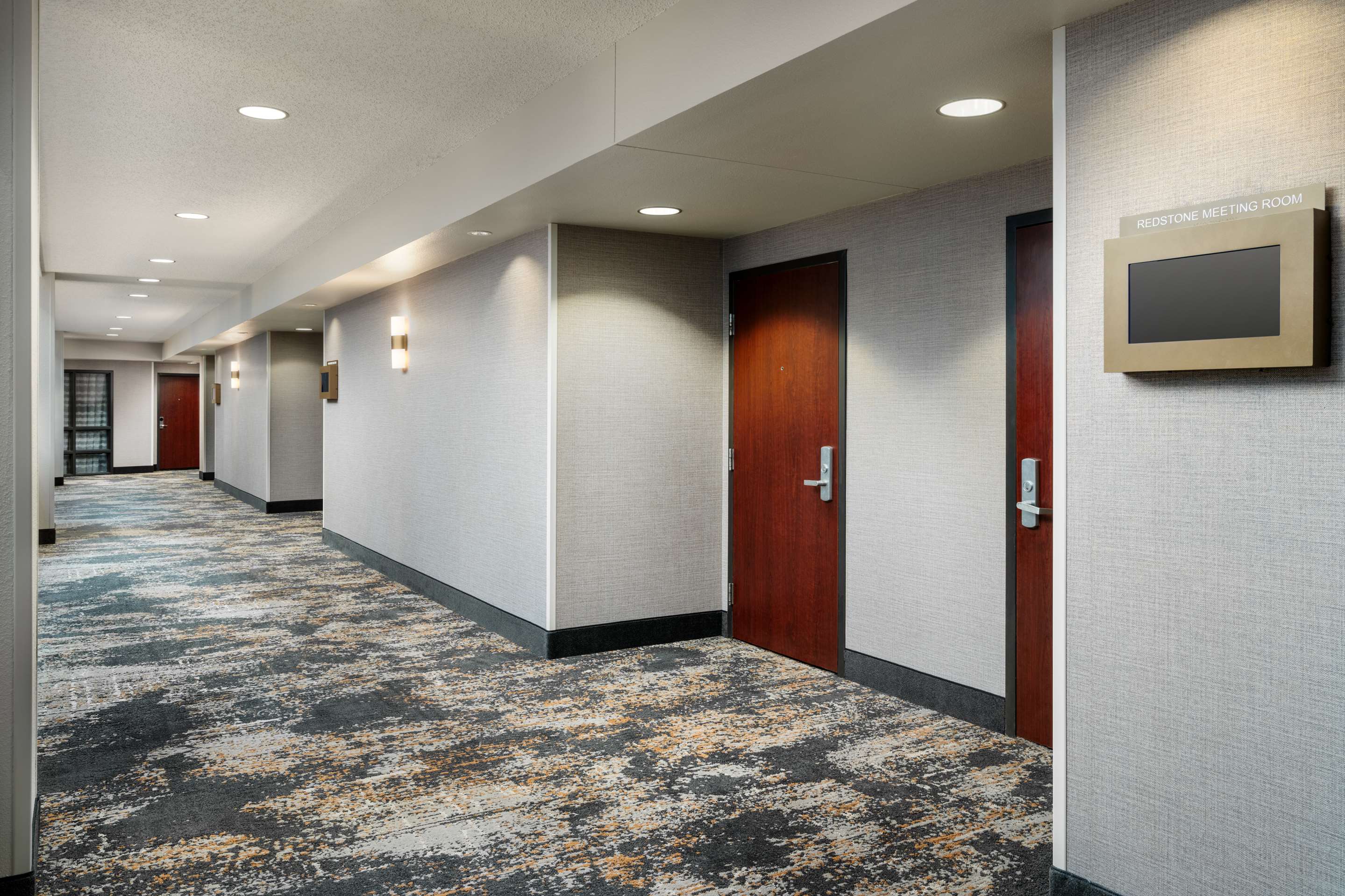 Meeting Room | Embassy Suites by Hilton Huntsville