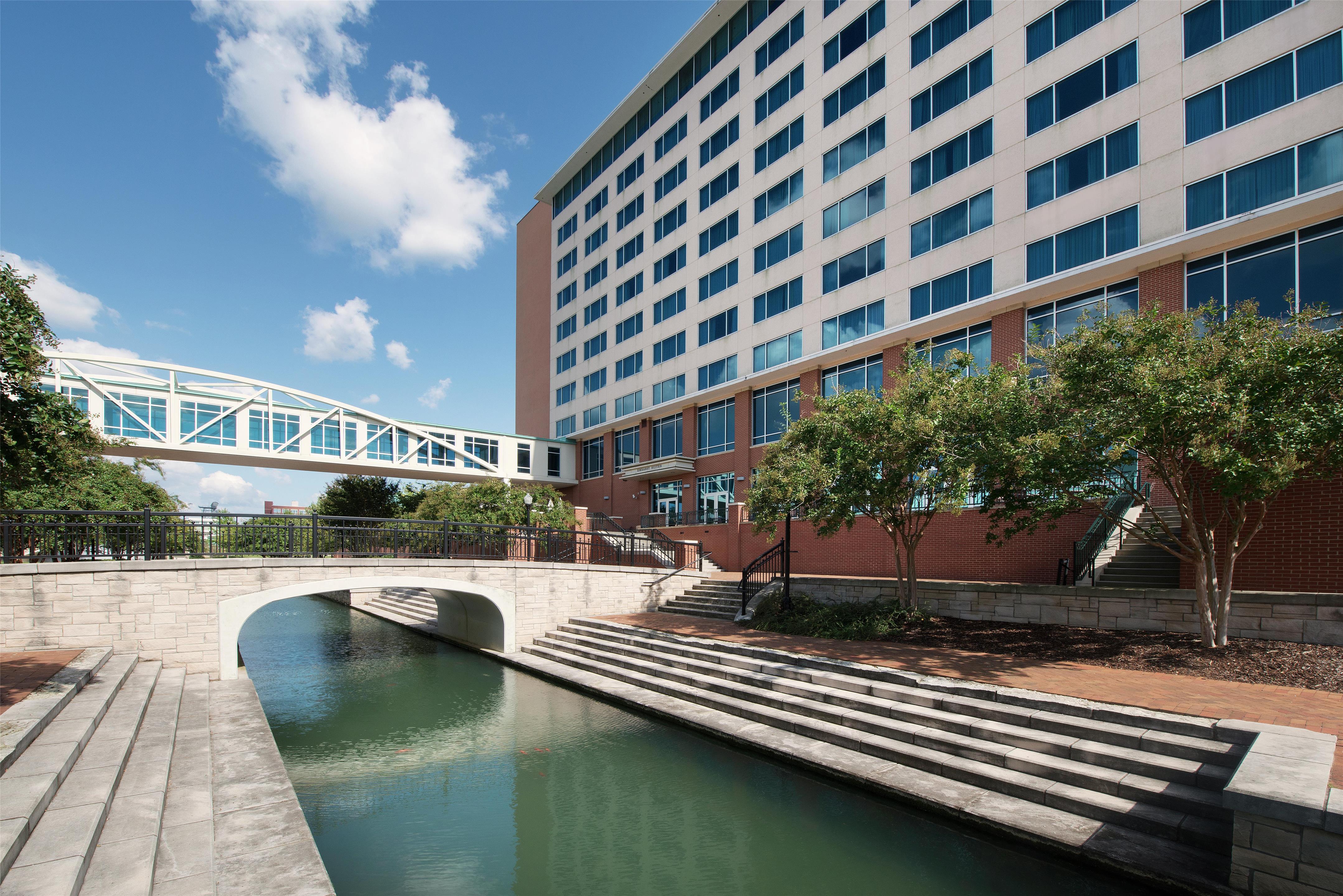 Exterior | Embassy Suites by Hilton Huntsville