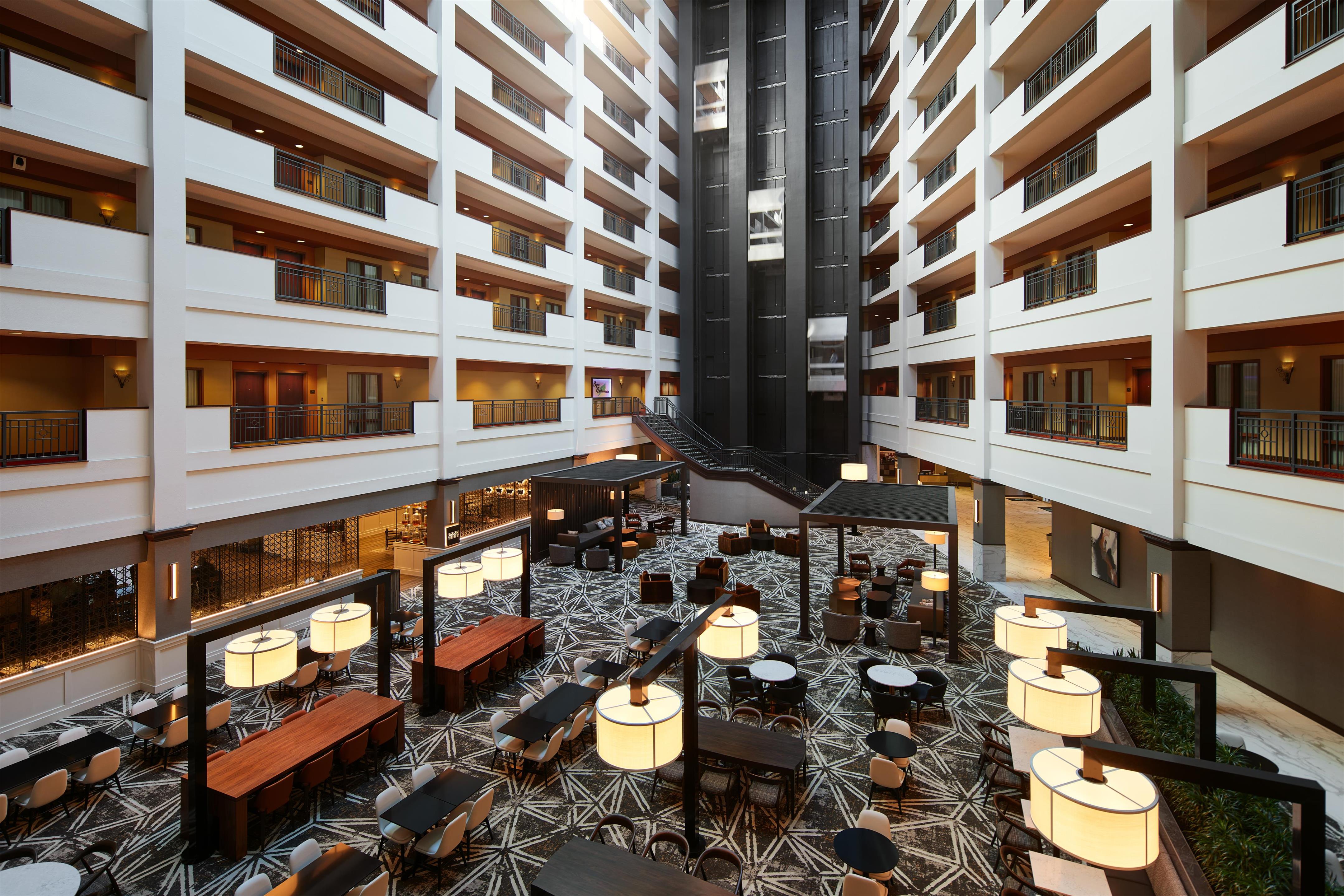 Lobby | Embassy Suites by Hilton Huntsville