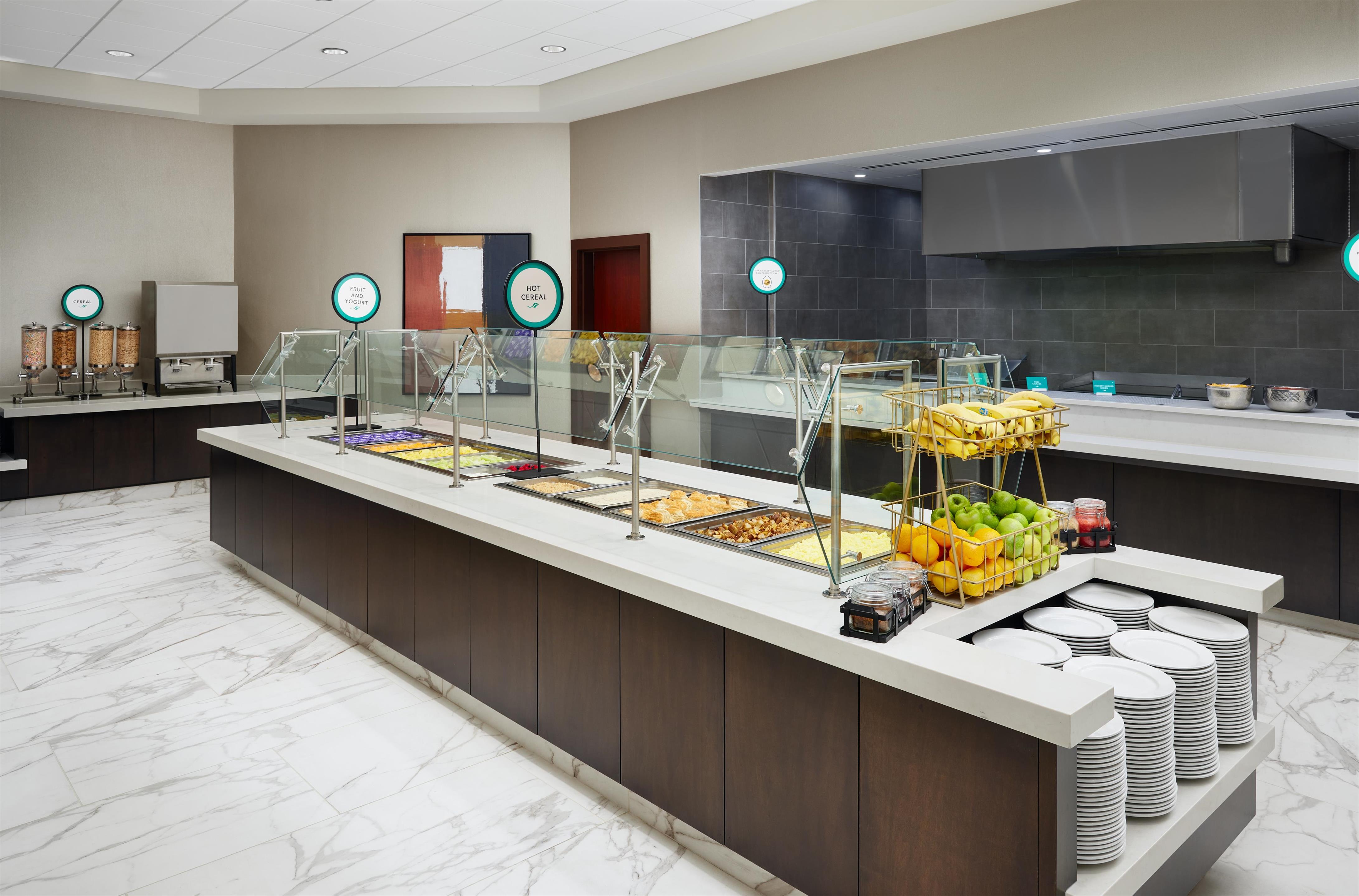 Breakfast Area | Embassy Suites by Hilton Huntsville