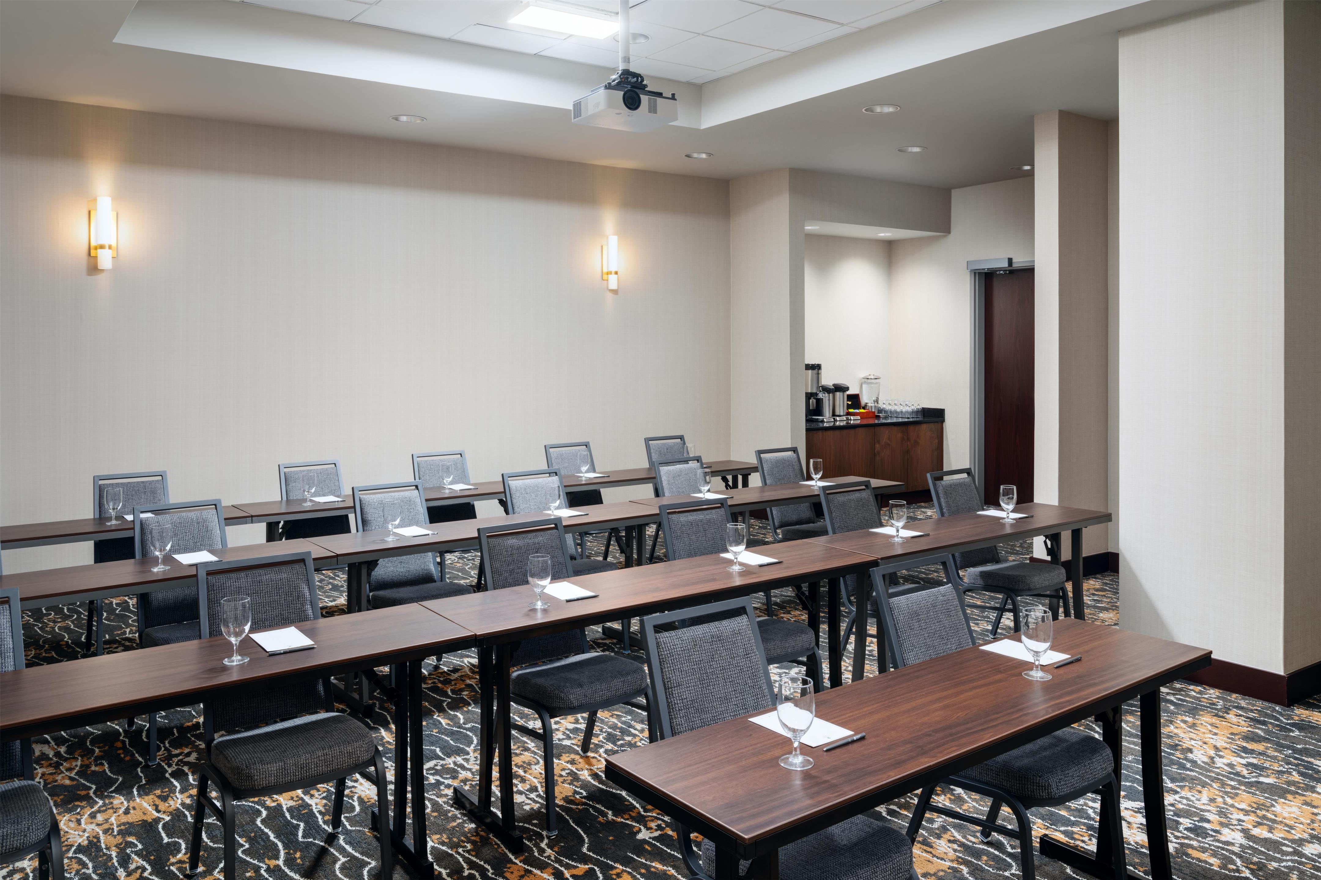 Meeting Room | Embassy Suites by Hilton Huntsville