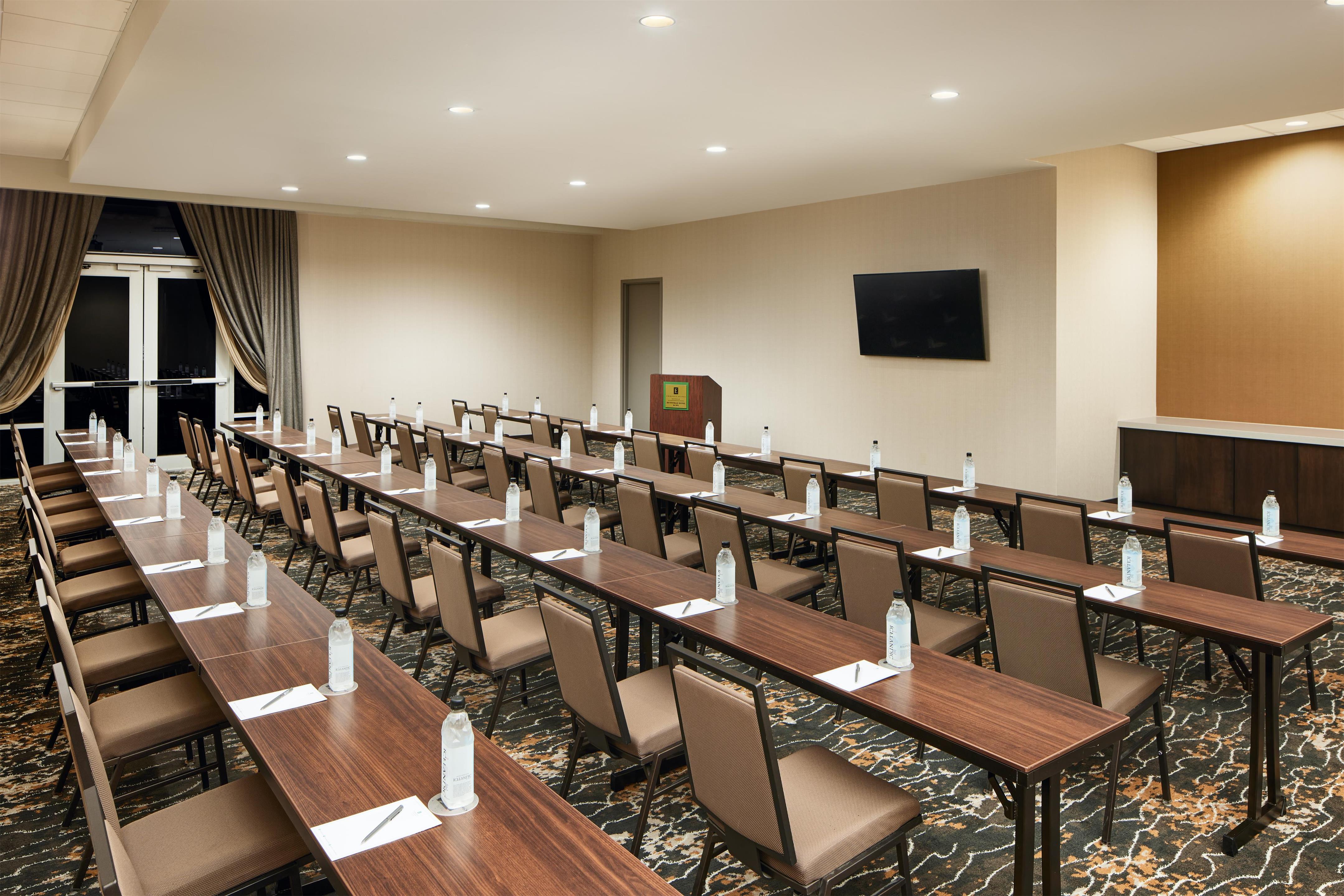 Meeting Room | Embassy Suites by Hilton Huntsville