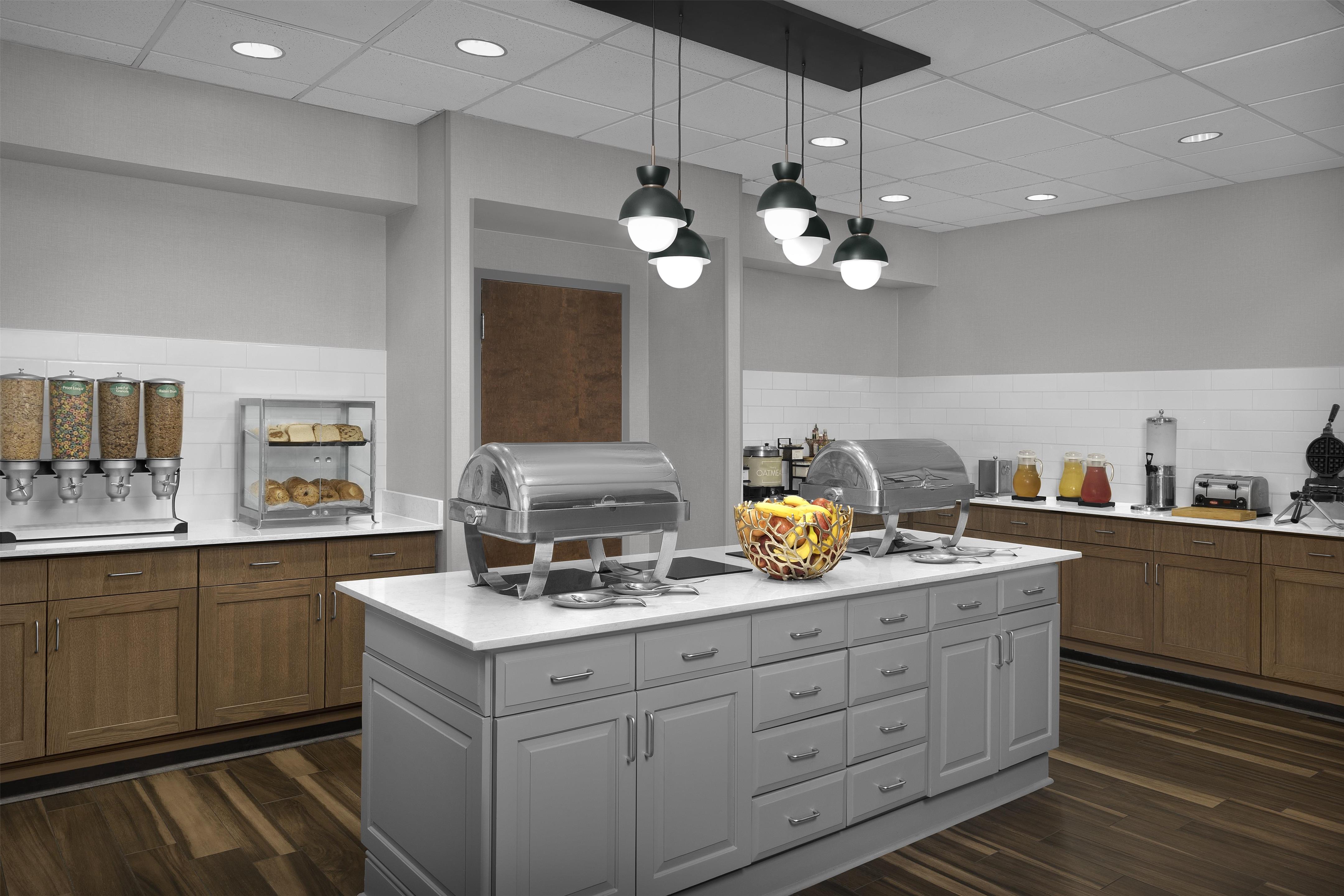 Breakfast Area | Homewood Suites by Hilton HuntsvilleVillage of Providence